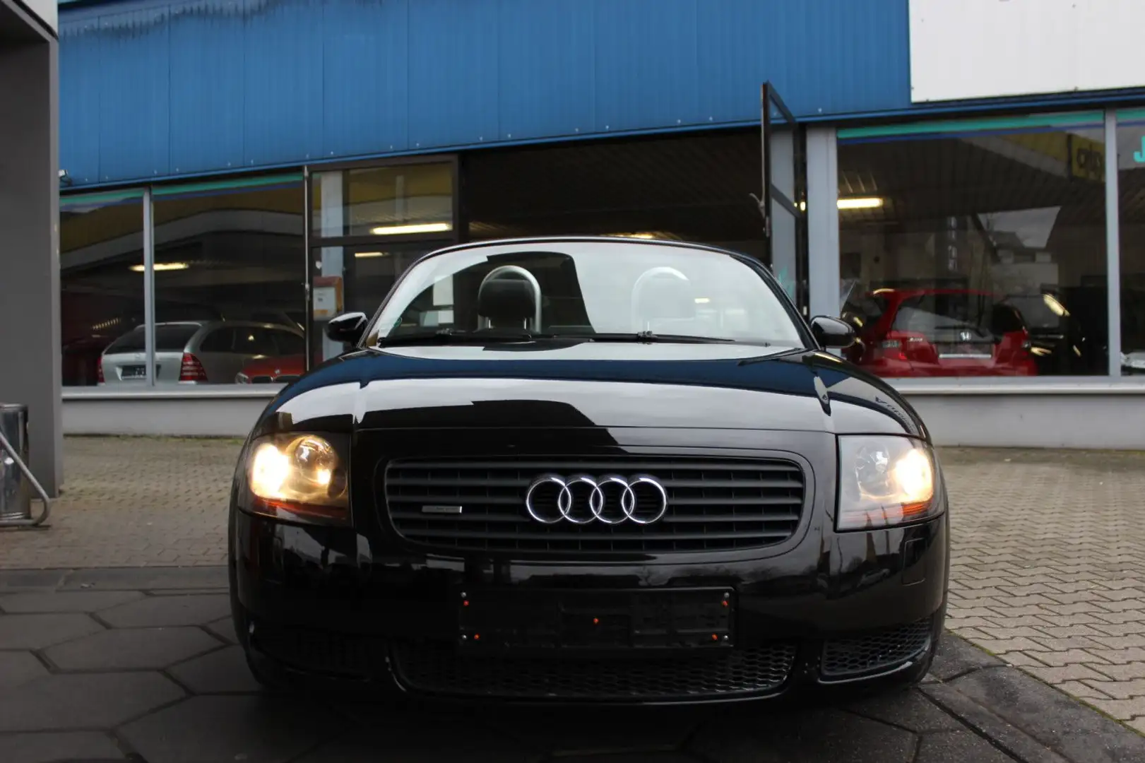 Audi TT Roadster 1.8 T Klimaanlage Leder Shz TÜV-NEU Schwarz - 2