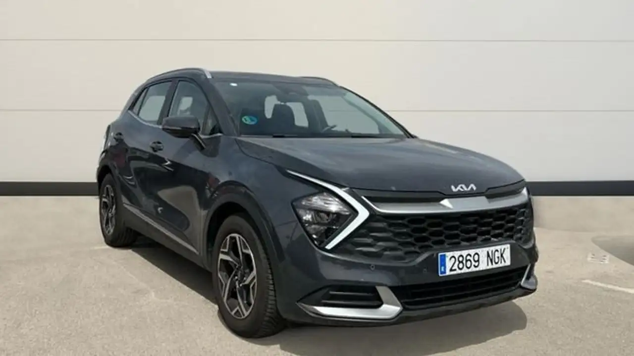 Kia Sportage 1.6 CRDi MHEV Business DCT 136 — photo 1 of 10