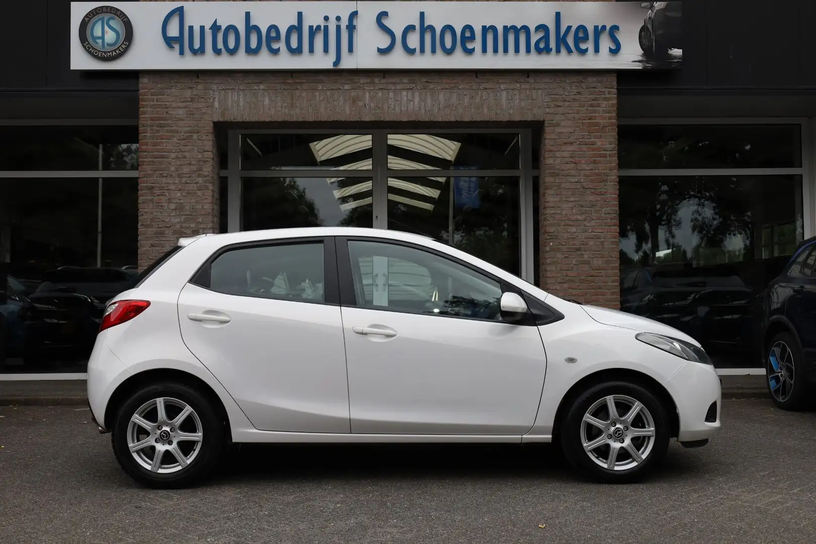 Mazda 2 1.3 XS ELEC.RAMEN/BUITENSPIEGELS AIRCO AUX LMV Wit - 2