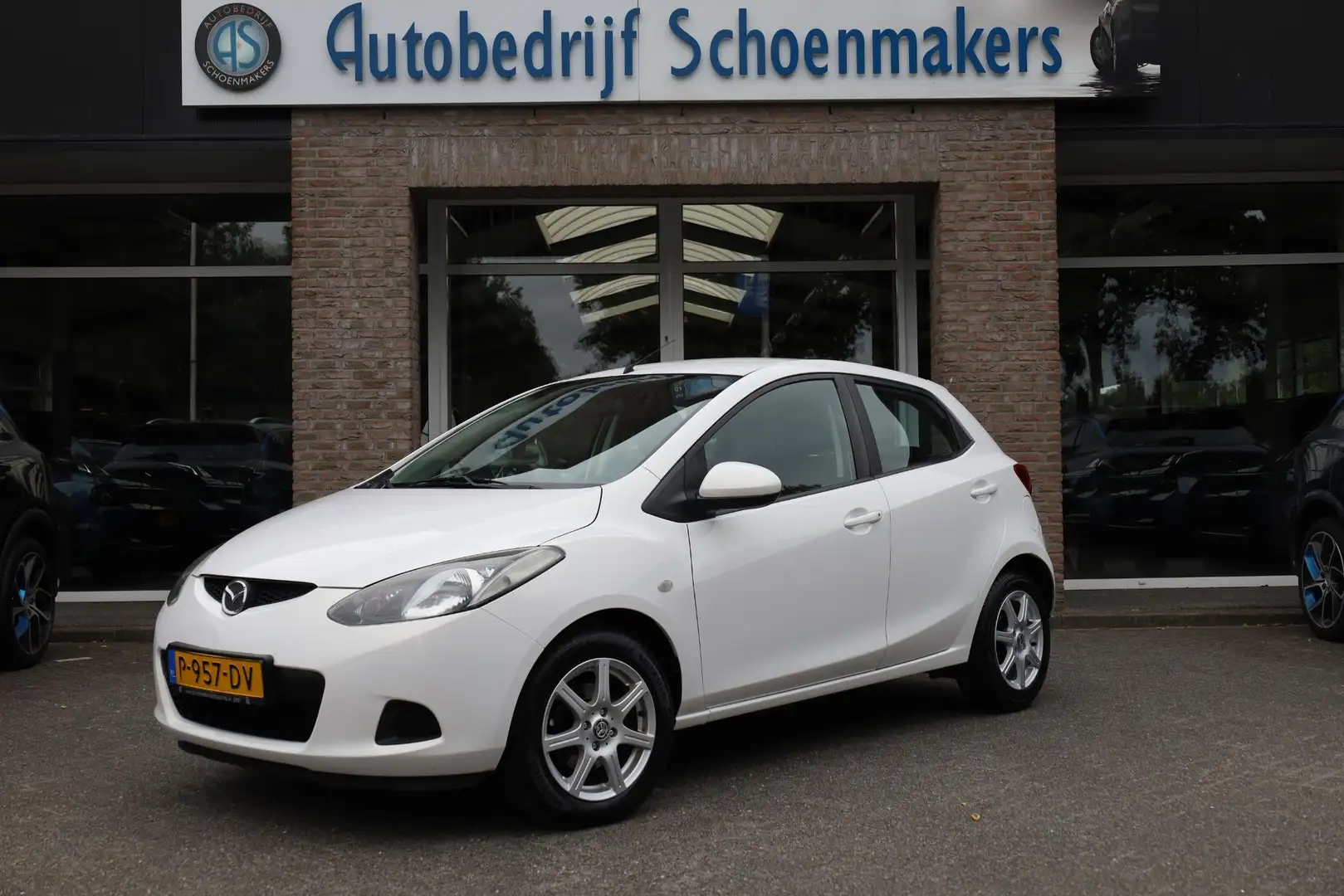 Mazda 2 1.3 XS ELEC.RAMEN/BUITENSPIEGELS AIRCO AUX LMV Wit - 1