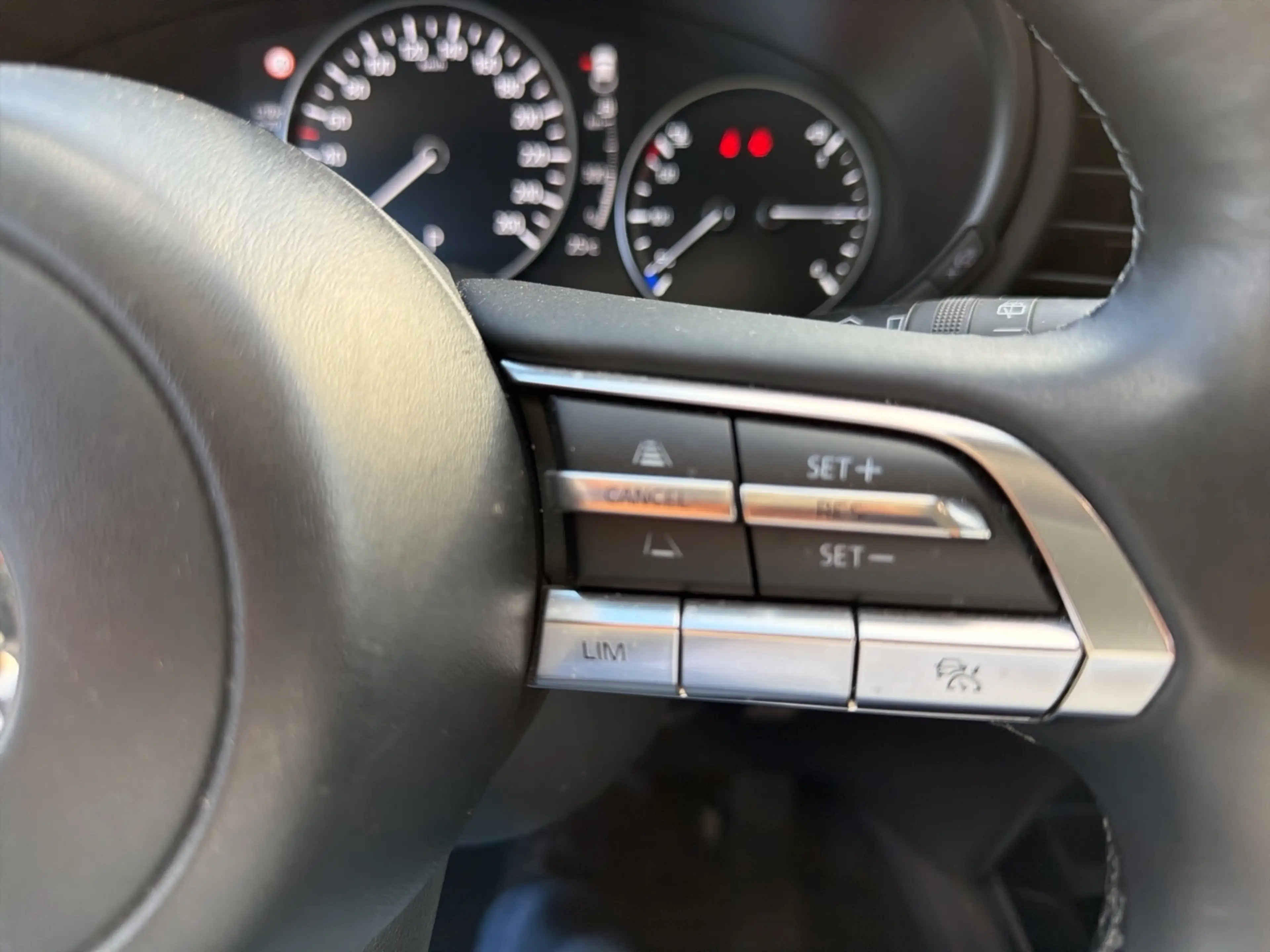 Mazda CX-30 2.0 186 PS SKYACTIV-X HOMURA Automatik — photo 15