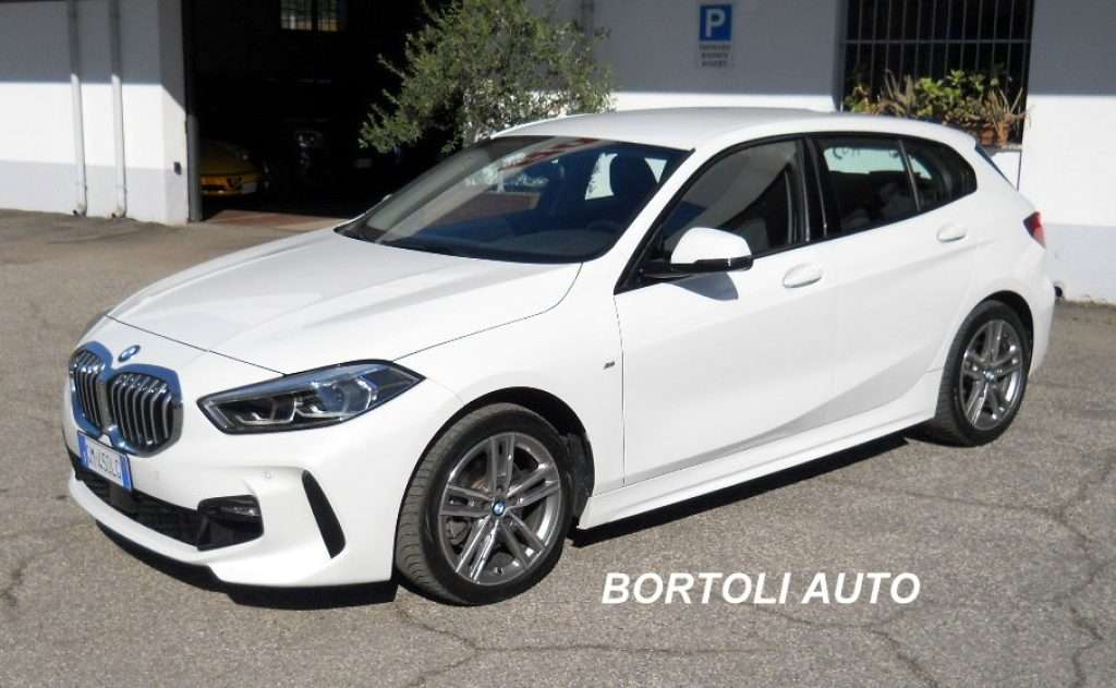 2022 BMW 116
