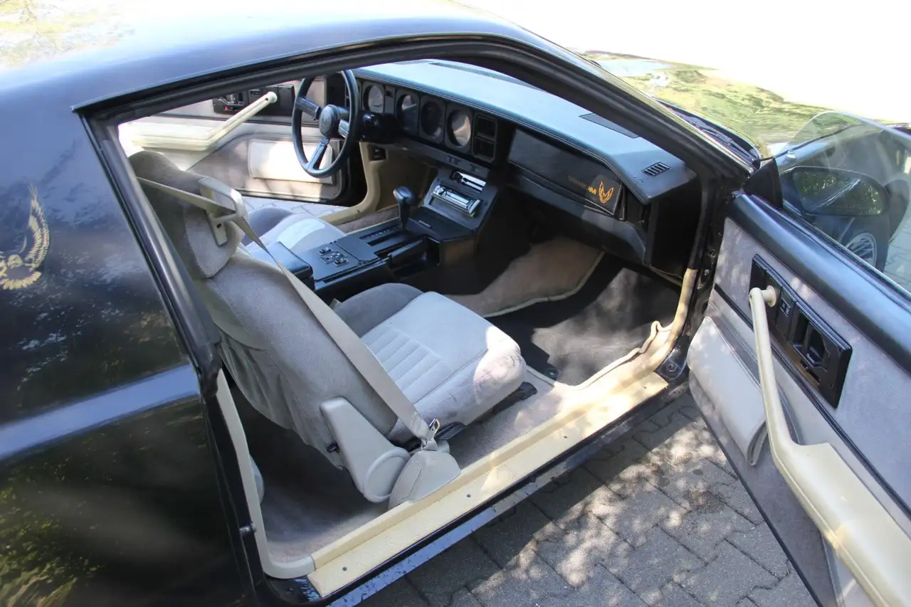 Pontiac Firebird V 8 4,9 L H Kennzeichen HU neu, foto 9