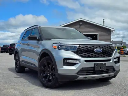 Silver 2022 Ford Explorer SUV / Crossover All-Wheel Drive Automatic