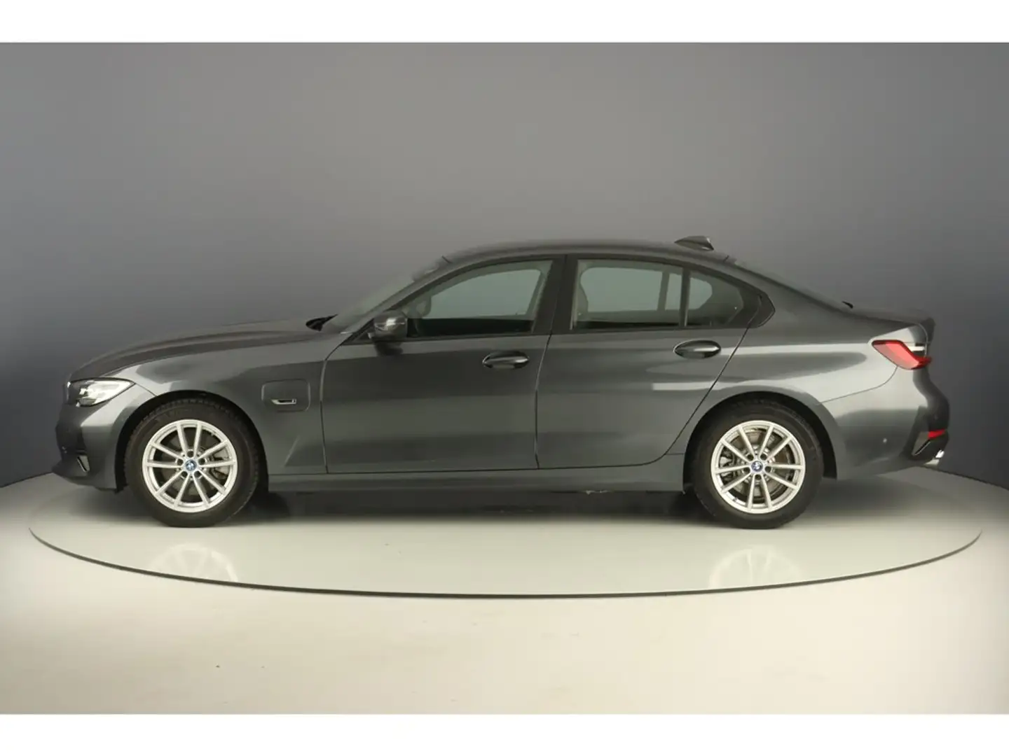 BMW 320 e 204pk Pack Drive Assist Gris - 2