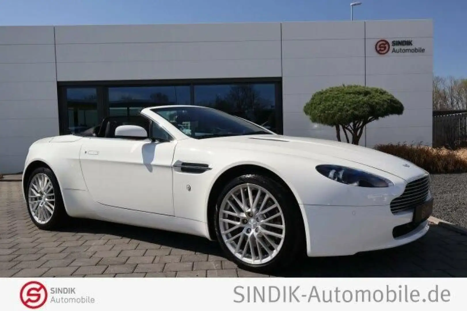 Aston Martin V8 Roadster -Sportshift-Service neu Weiß - 2