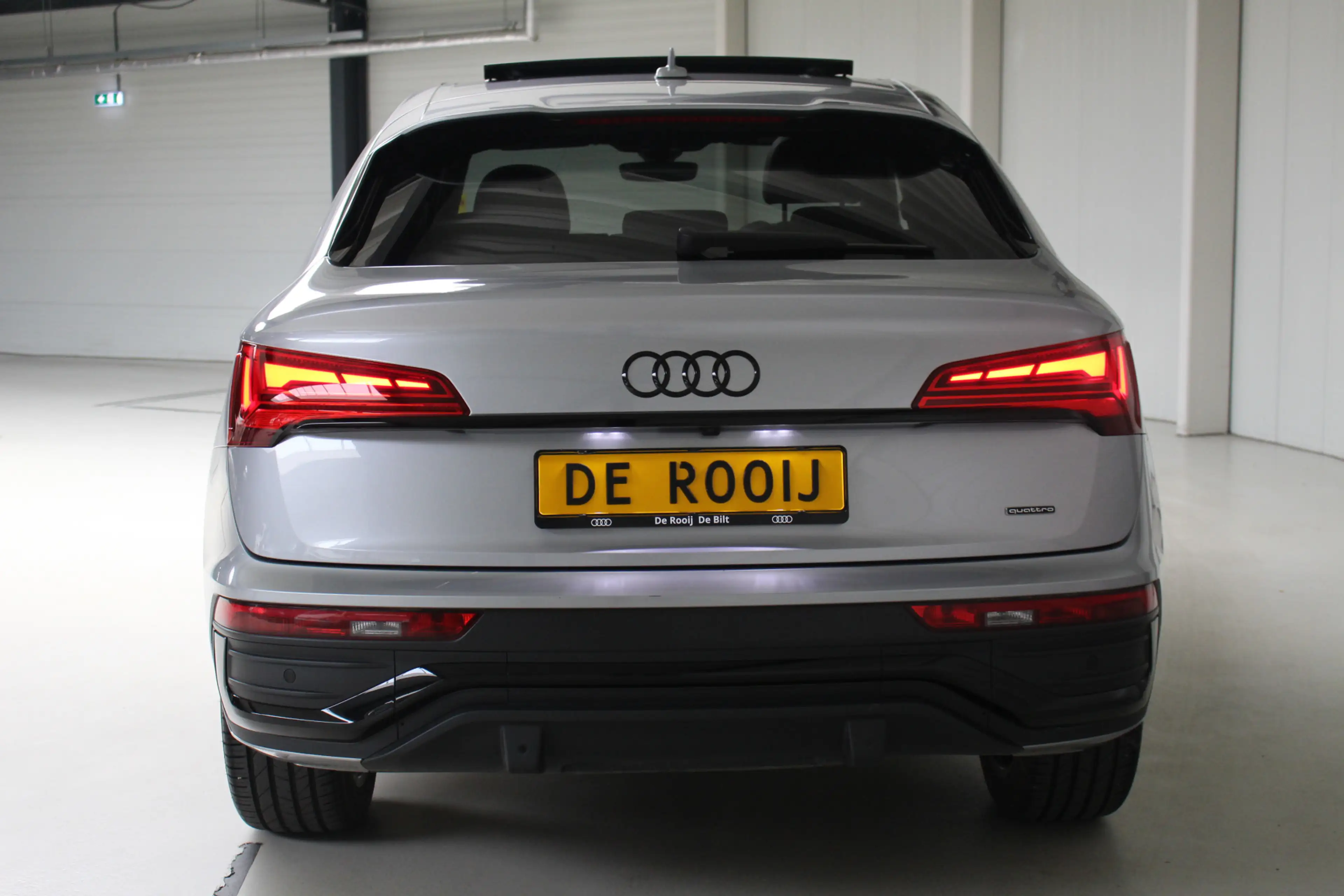 Audi Q5 Sportback 55 TFSI e Quattro S-Line Edition Competi — photo 4