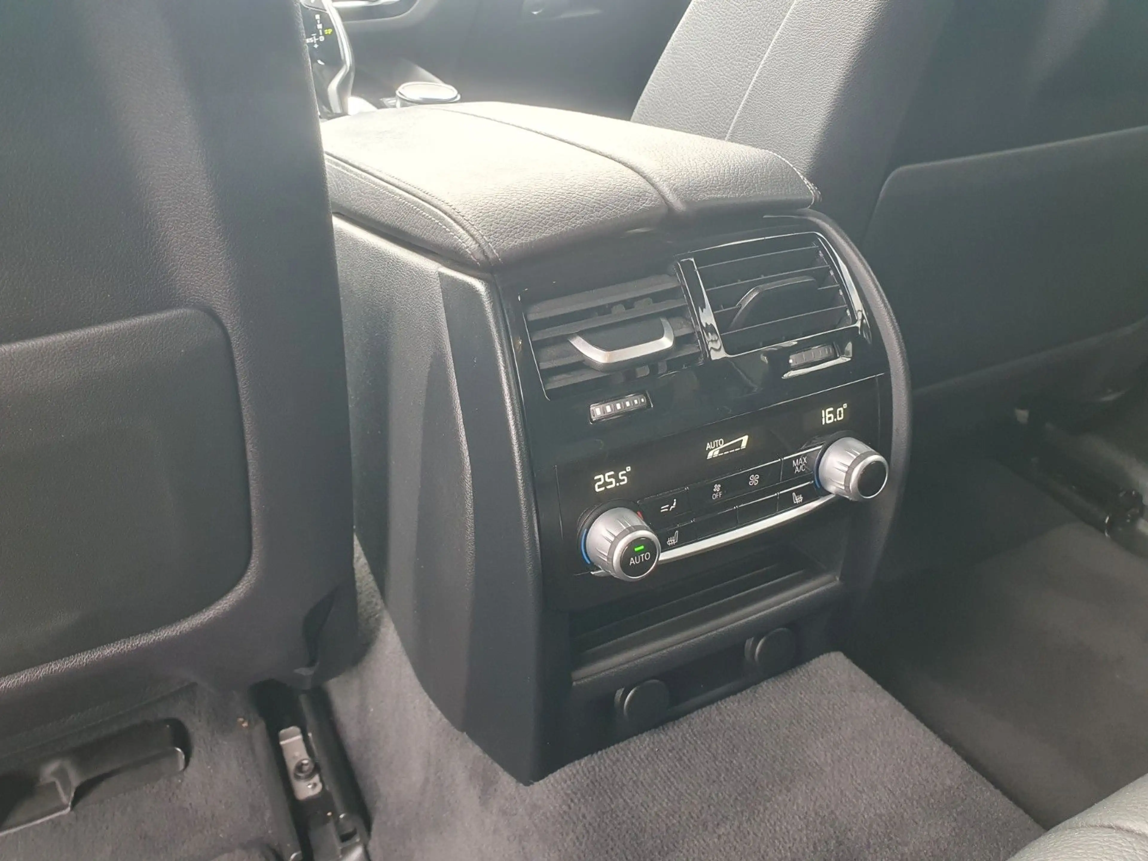 BMW 525 d Touring M Sport Head up LED Leder Abstand — photo 16