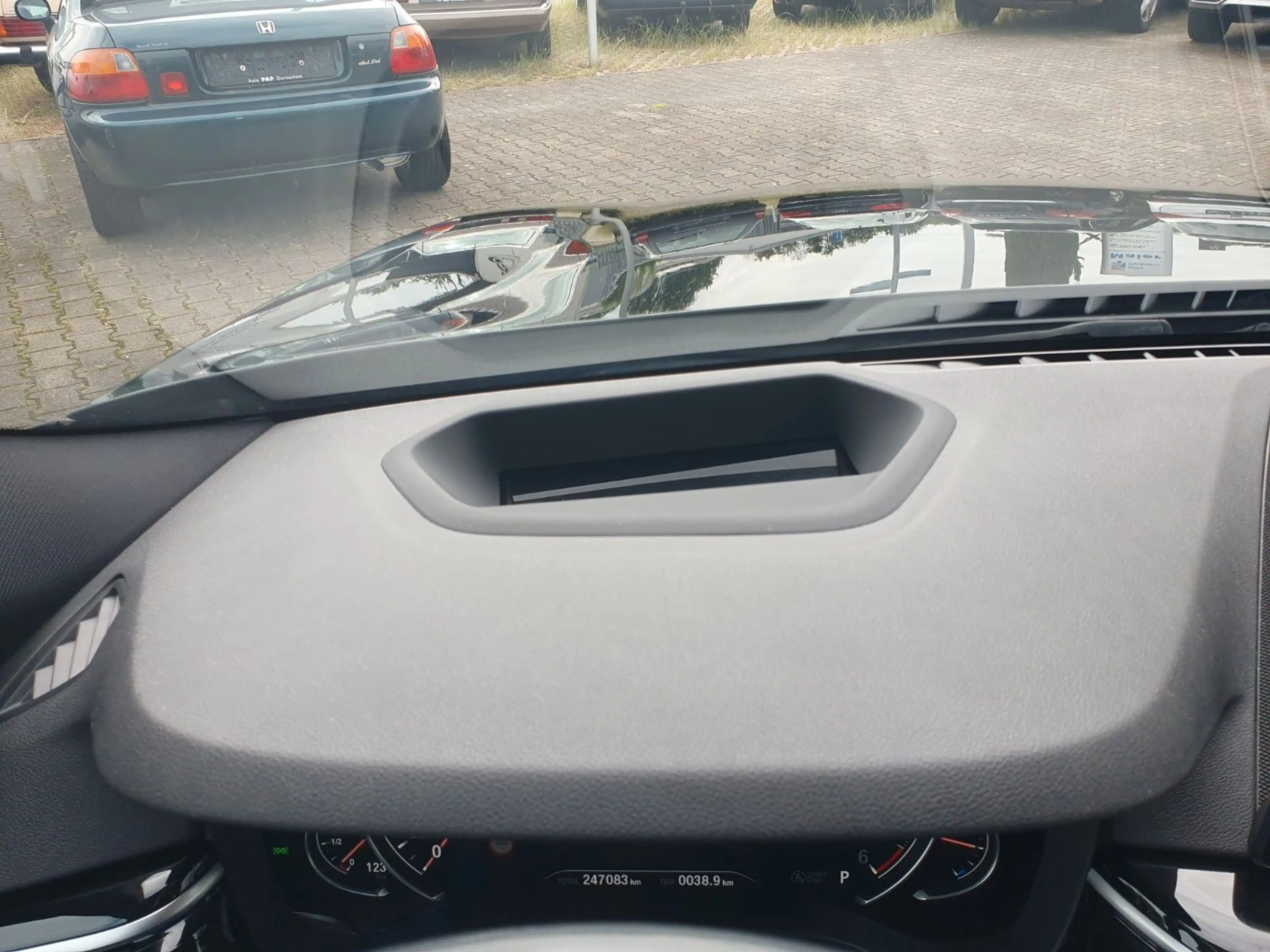 BMW 525 d Touring M Sport Head up LED Leder Abstand — photo 20