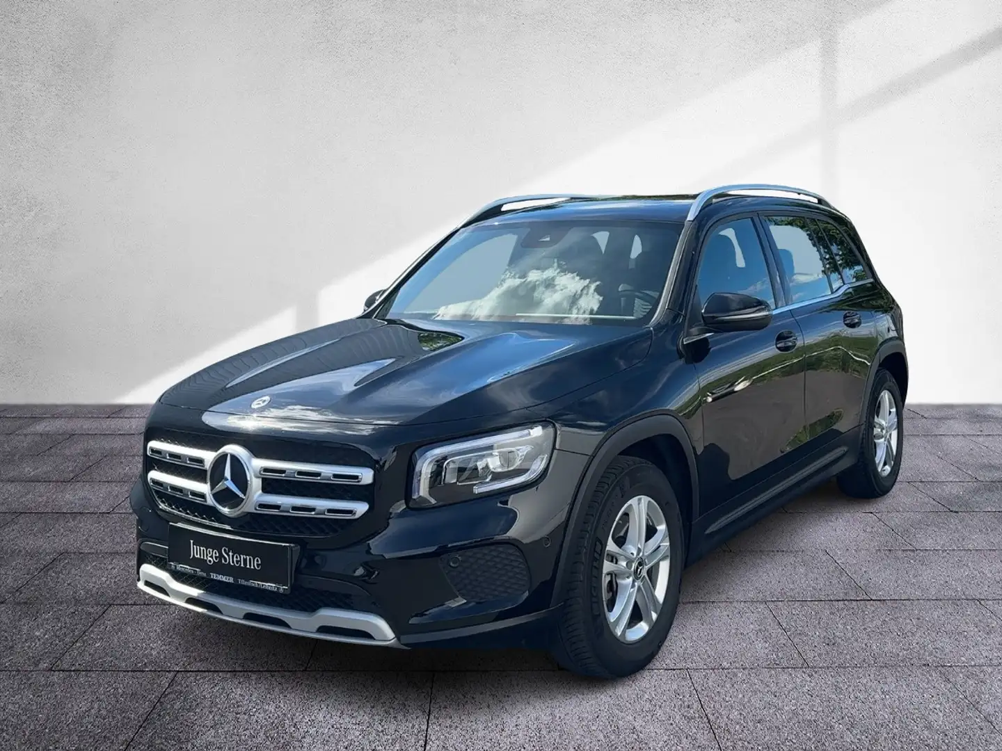 Mercedes-Benz GLB 200 d 4MATIC Style RKam Tempomat Navi LED Schwarz - 2