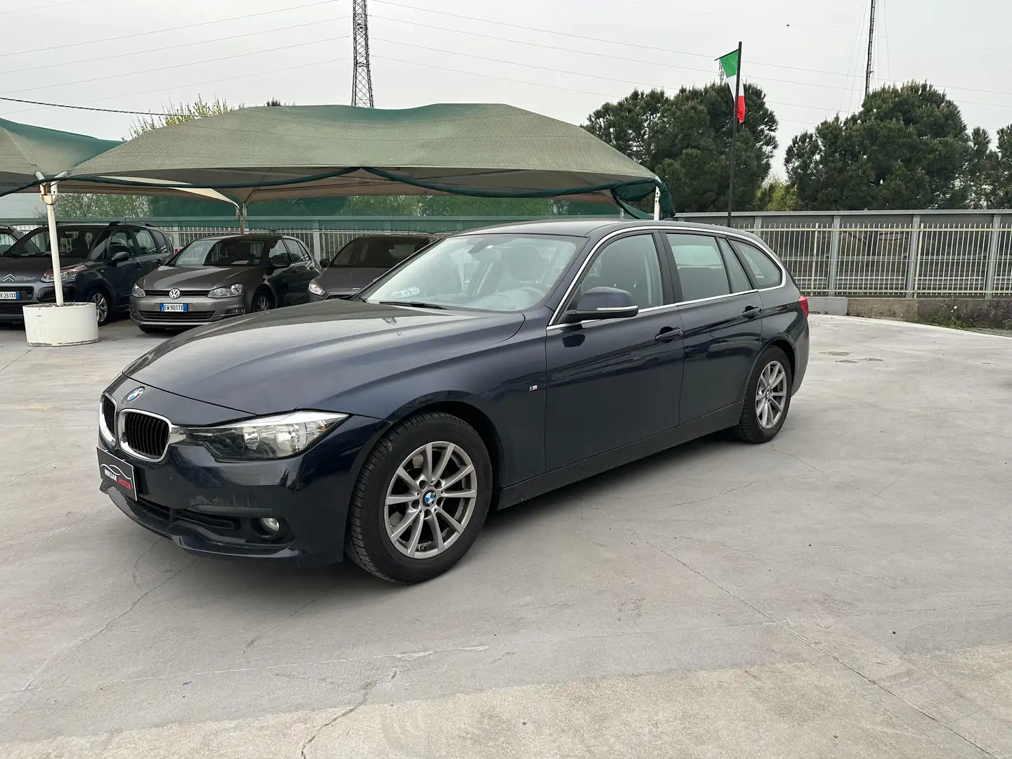 BMW 318 Touring Business Advantage E6 Bleu - 1