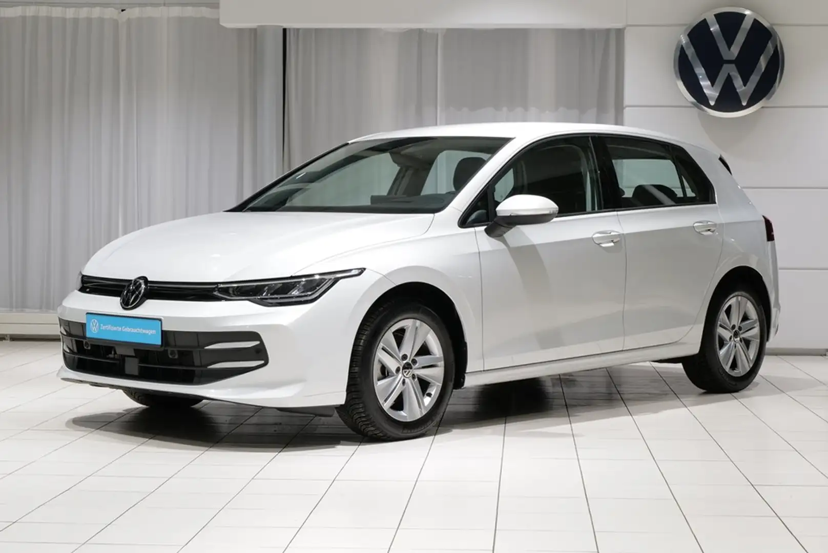 Volkswagen Golf VIII 1.5TSI Life Navi HUD ACC Totwinkel Travela... Weiß - 2