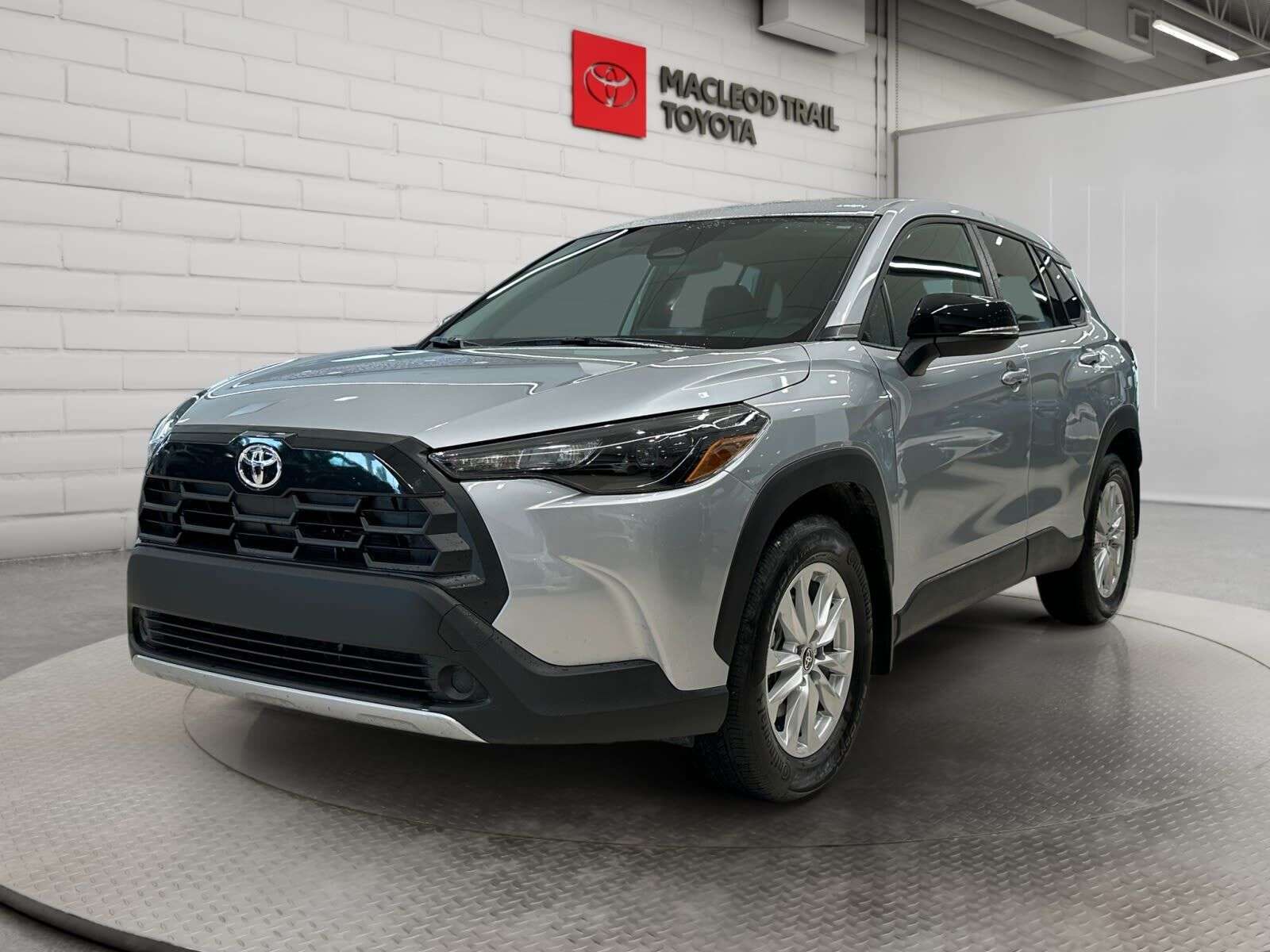 2026 Toyota Corolla Cross LE | AWD | HEATED STEERING WHEEL | KEYLESS ENTRY |