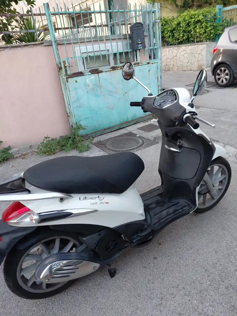 Piaggio Liberty 125 Full-optional Bianco - 2