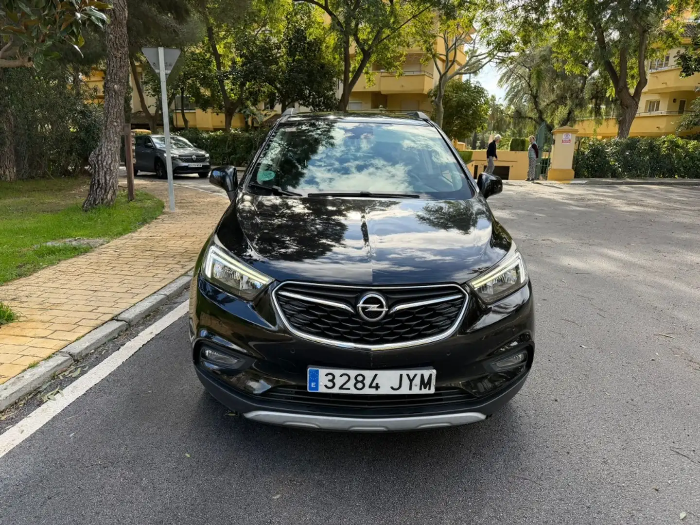 Opel Mokka X 1.4T Excellence 4x2 Aut. Noir - 2