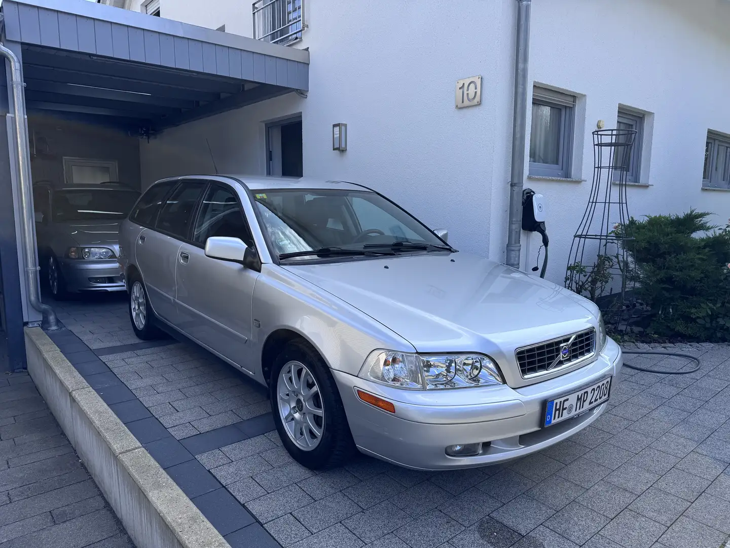 Volvo V40 1.8 Classic Limited Edition Comfort Leder SHZ TÜV - 2