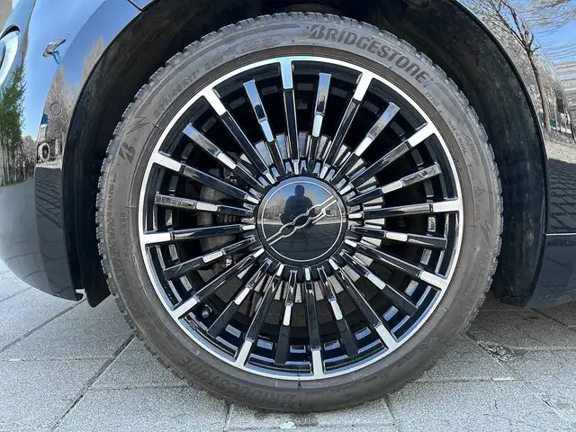 Fiat 500e view 9