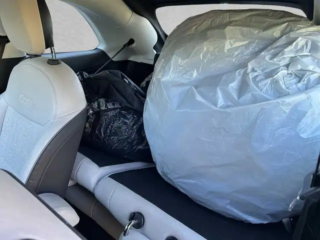 Fiat 500e view 8