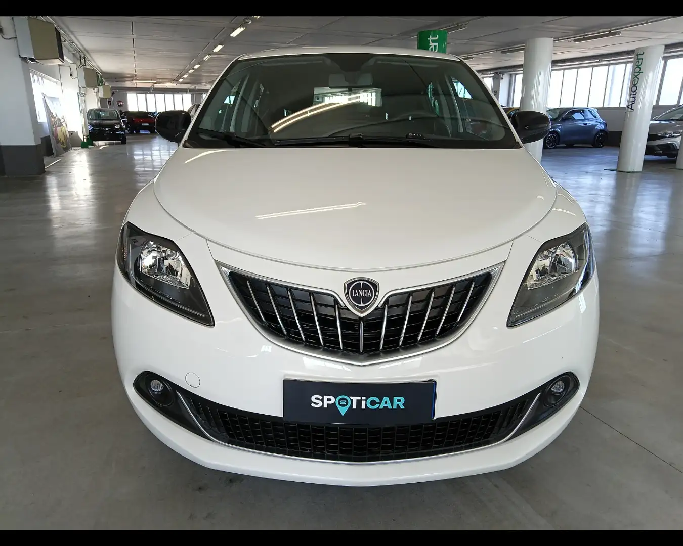Lancia Ypsilon 1.0 FireFly Hybrid Platino Blanc - 2