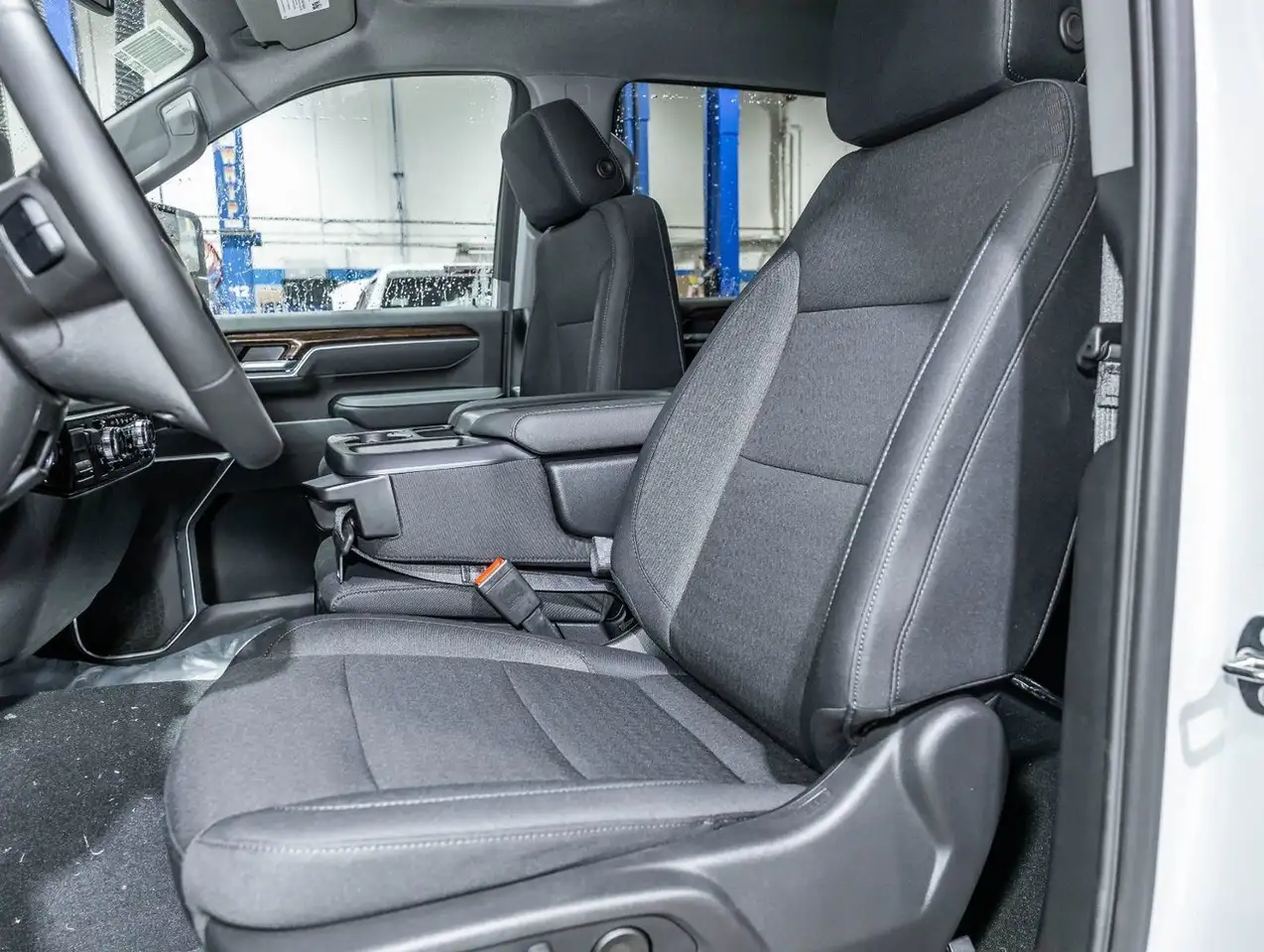GMC Sierra 2500HD снимка GMC Sierra 2500HD