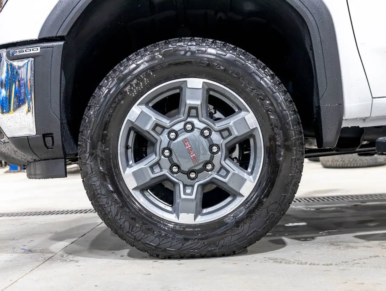 GMC Sierra 2500HD снимка GMC Sierra 2500HD