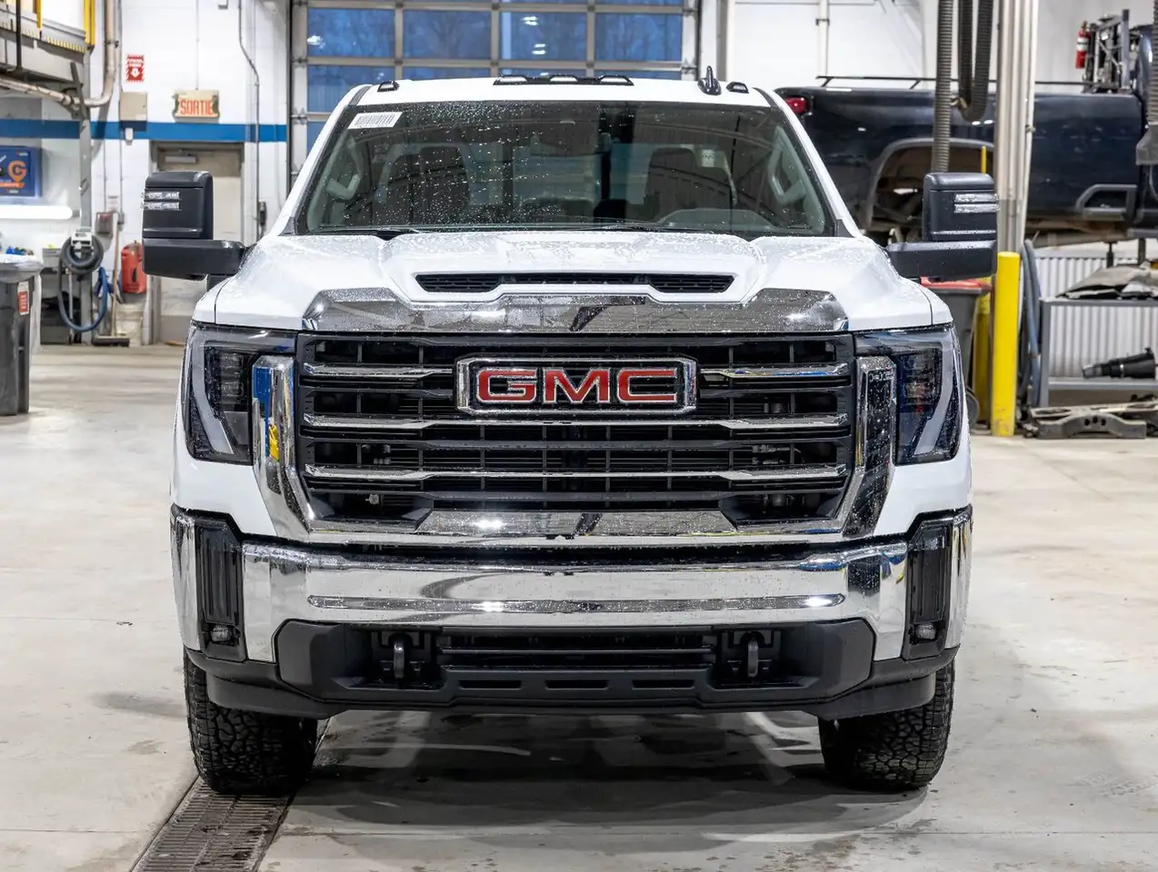 GMC Sierra 2500HD снимка GMC Sierra 2500HD