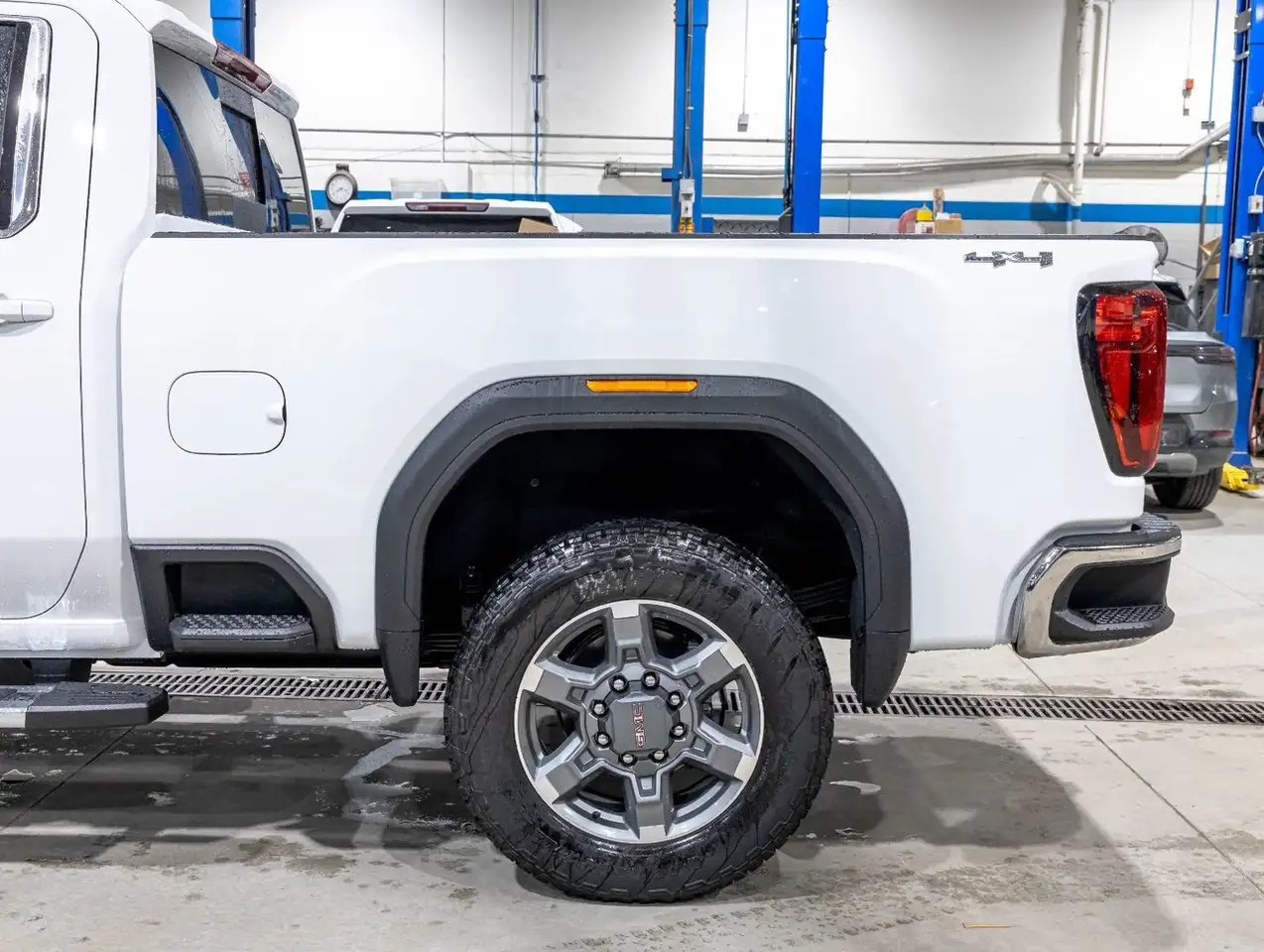 GMC Sierra 2500HD снимка GMC Sierra 2500HD