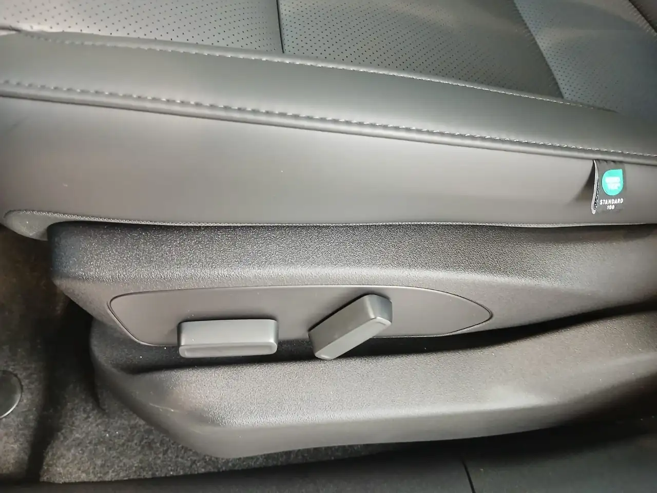 Leapmotor C10 BEV 69,9 kWh DESIGN Navigation, Sitzheizung 15