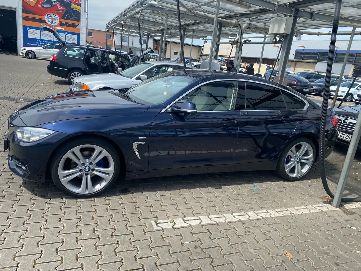 BMW 418 418d Gran Coupe Luxury Line Blau - 2