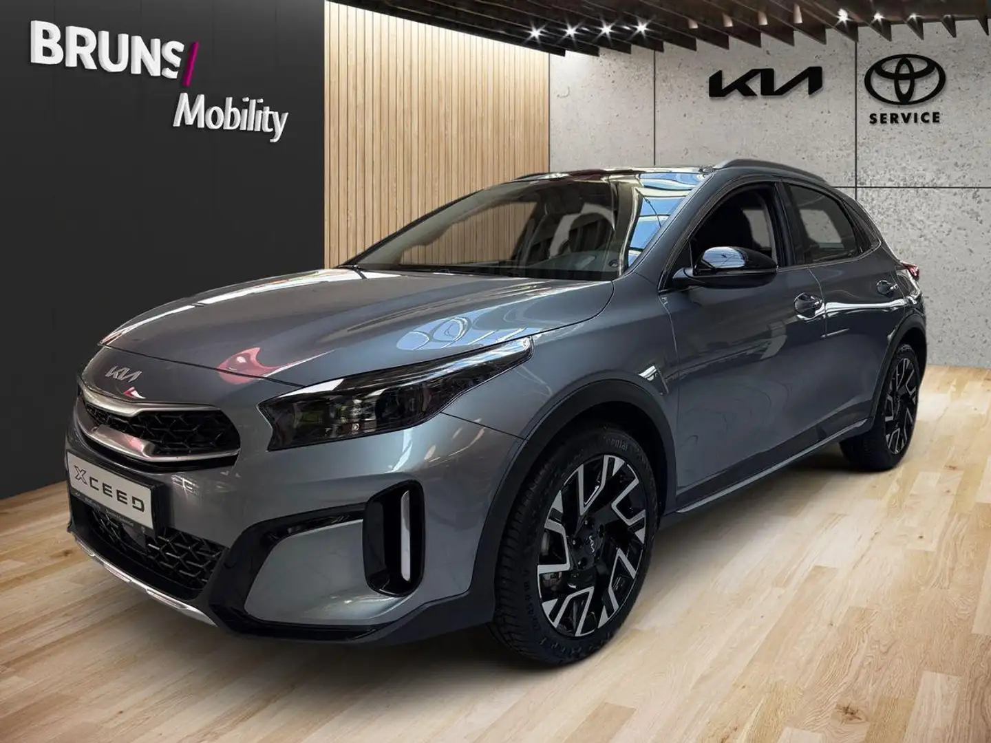 Kia XCeed 1.4 T DCT Spirit Glasdach, Exclusive Silber - 2