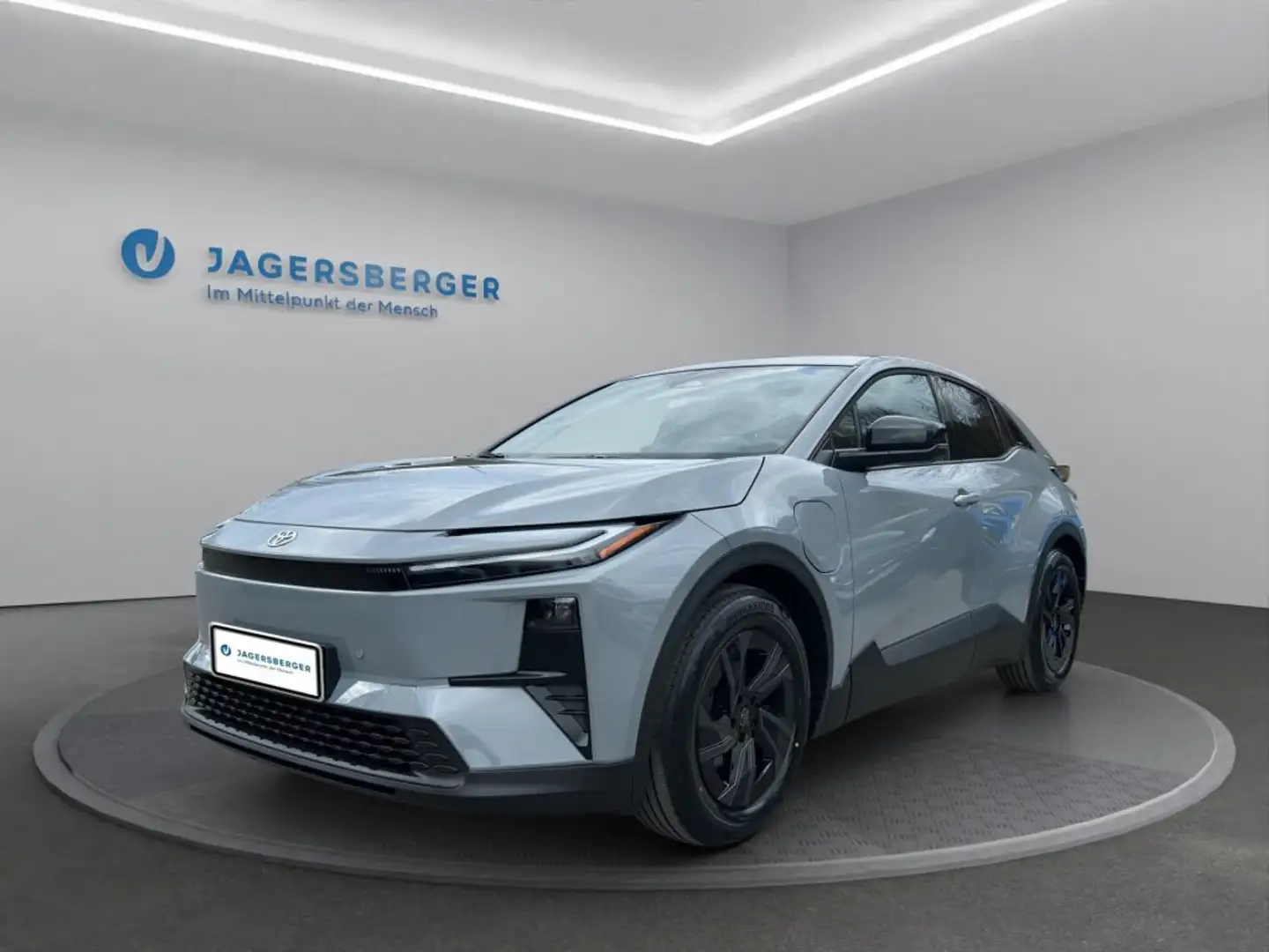 Toyota +  BEV 1  4x2 Teamplayer ECV Grau - 1