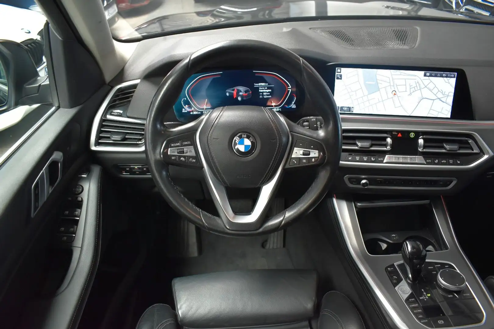 BMW X5 xDrive 30 d*LED*LIVE COCKPIT*AHK*LEDER*NAVI* Noir - 2