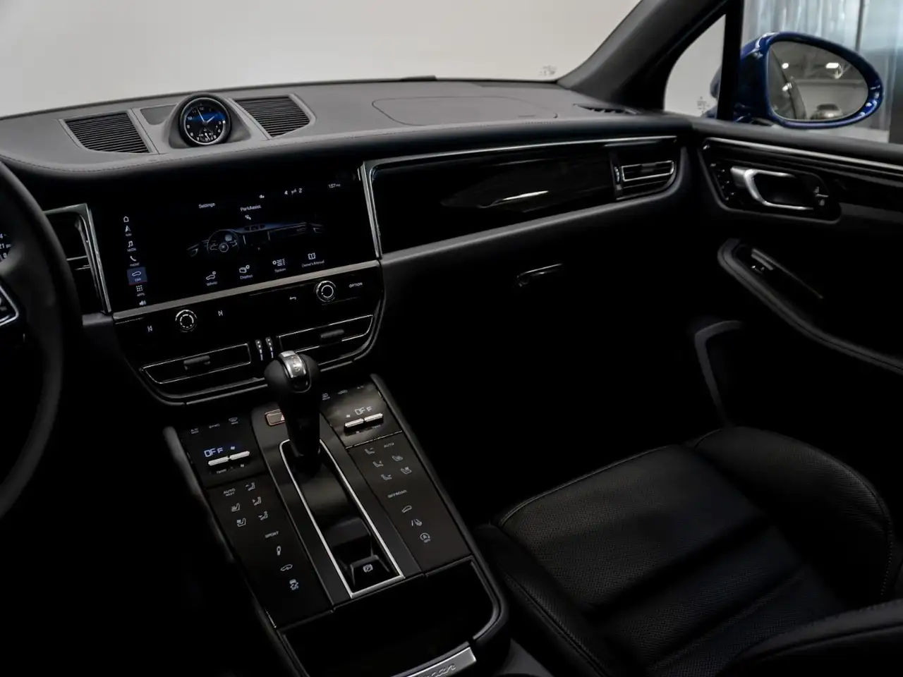 Porsche Macan снимка Porsche Macan
