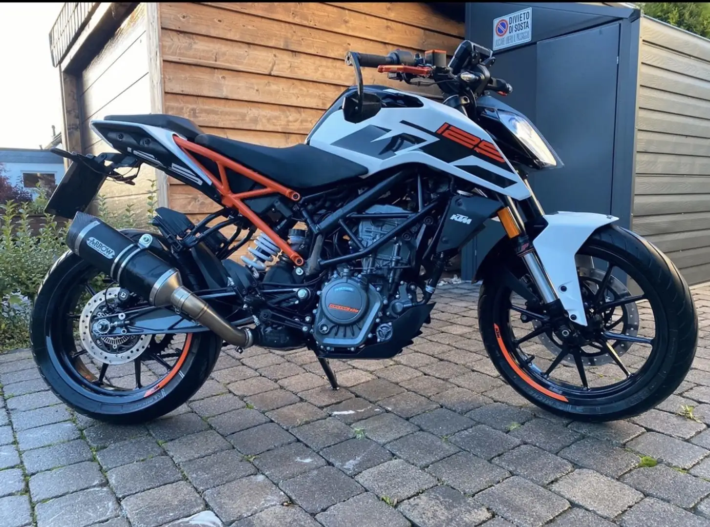 KTM 125 Duke Blanc - 1