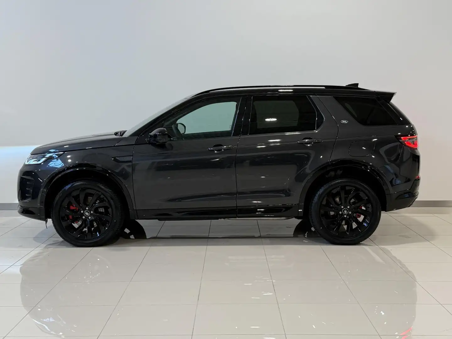 Land Rover Discovery Sport 1.5 P270e PHEV Dynamic Edition | Black Pack | Pano Gris - 2