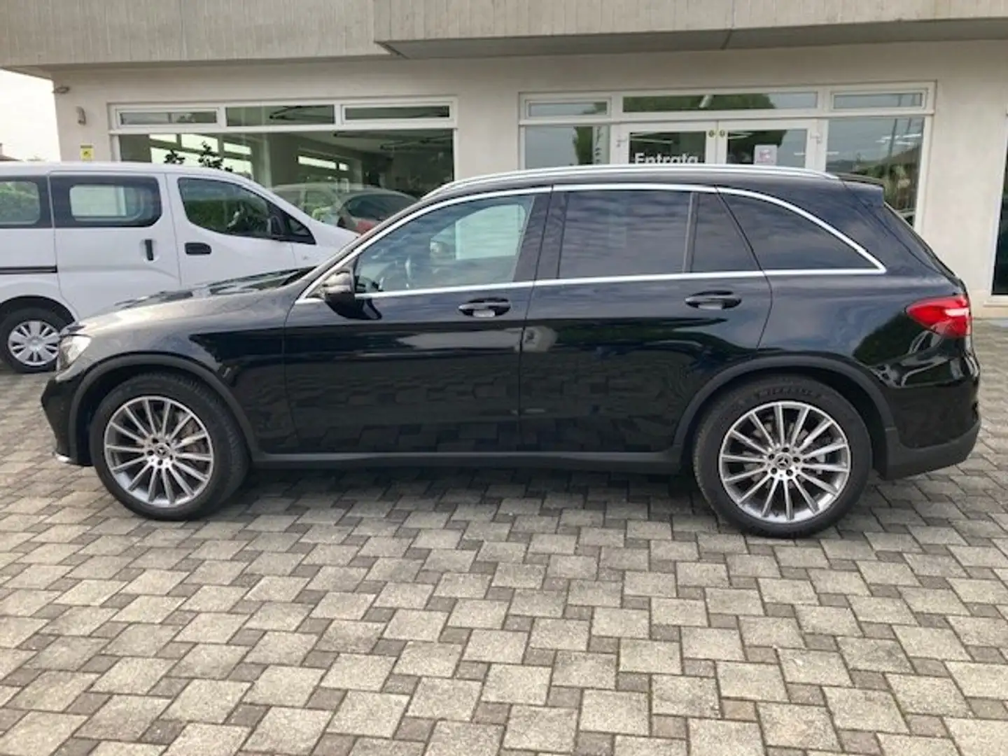 Mercedes-Benz GLC 250 Premium Plus AMG 4matic con TETTO Noir - 2