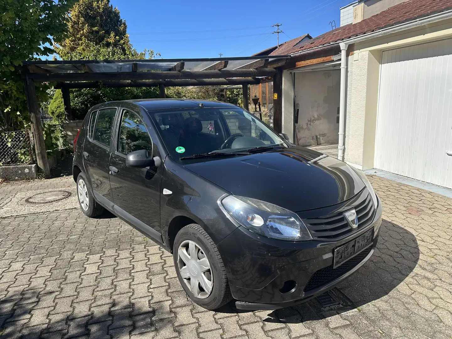 Dacia Sandero 1.6 MPI 90 Lauréate - 1