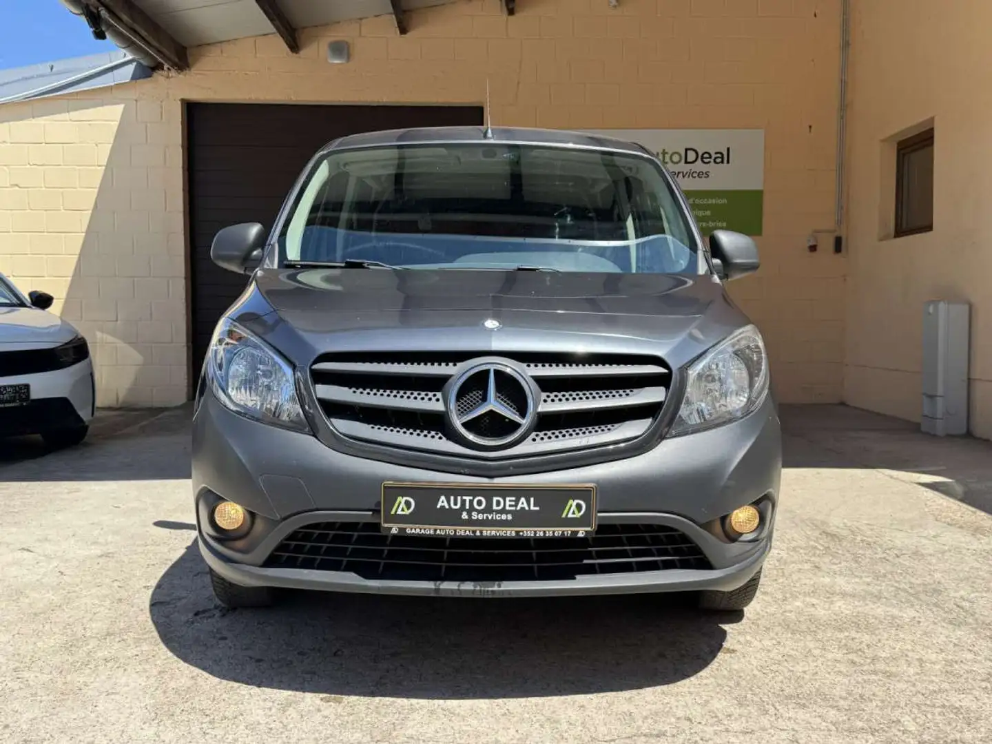 Mercedes-Benz Citan 109 CDI Lang/Navi/Clime 90cv Gris - 2