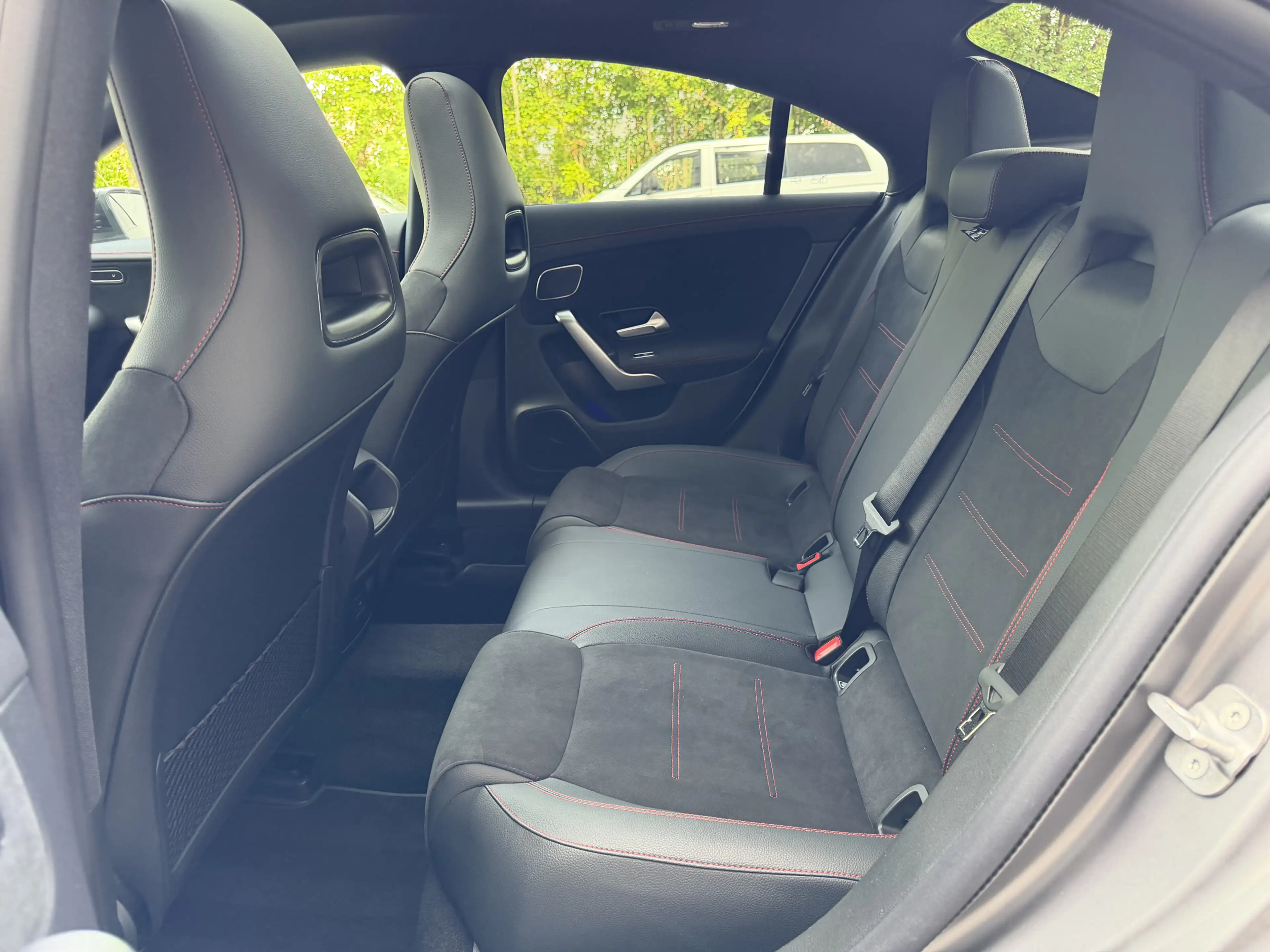 Mercedes-Benz CLA 220 D AMG Night LED ACC MBUX Rü-Kamera Pano — photo 15