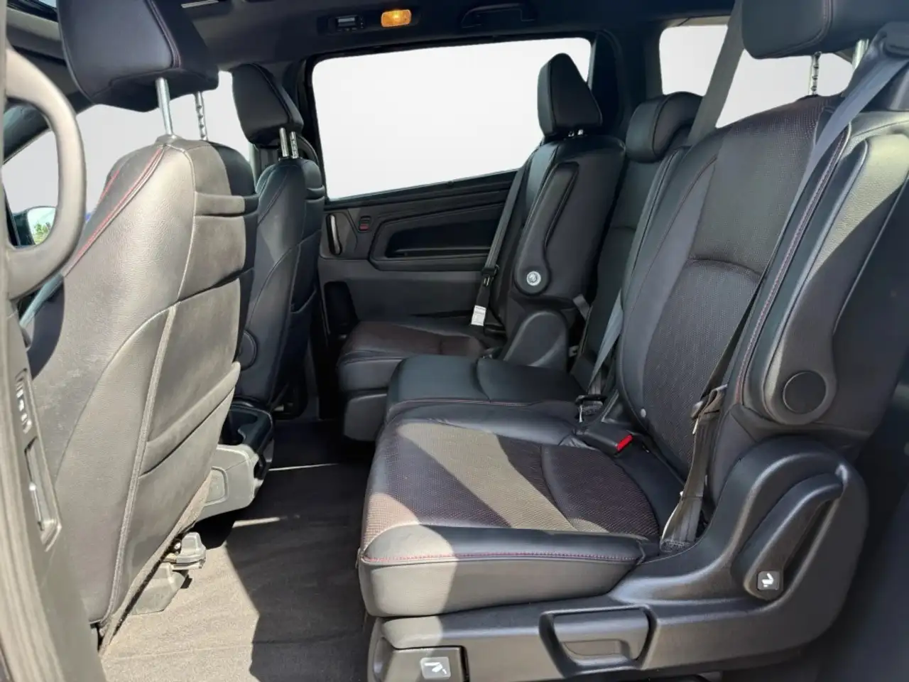 Honda Odyssey photo Honda Odyssey
