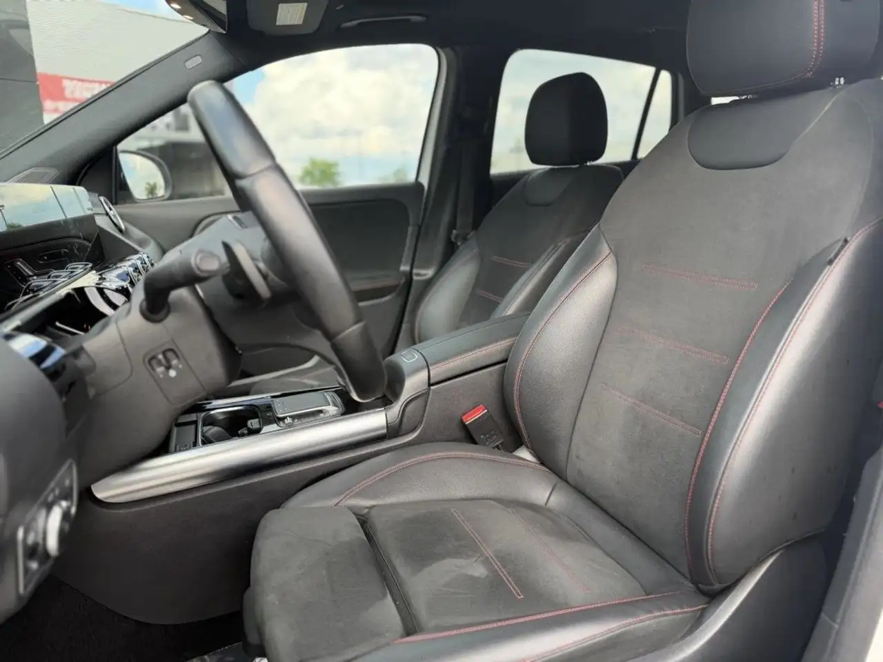 Mercedes-Benz GLA fotografie Mercedes-Benz GLA