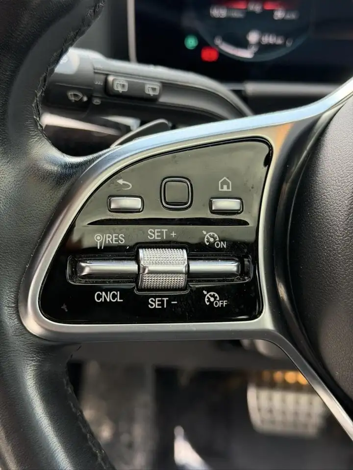 Mercedes-Benz GLA fotografie Mercedes-Benz GLA
