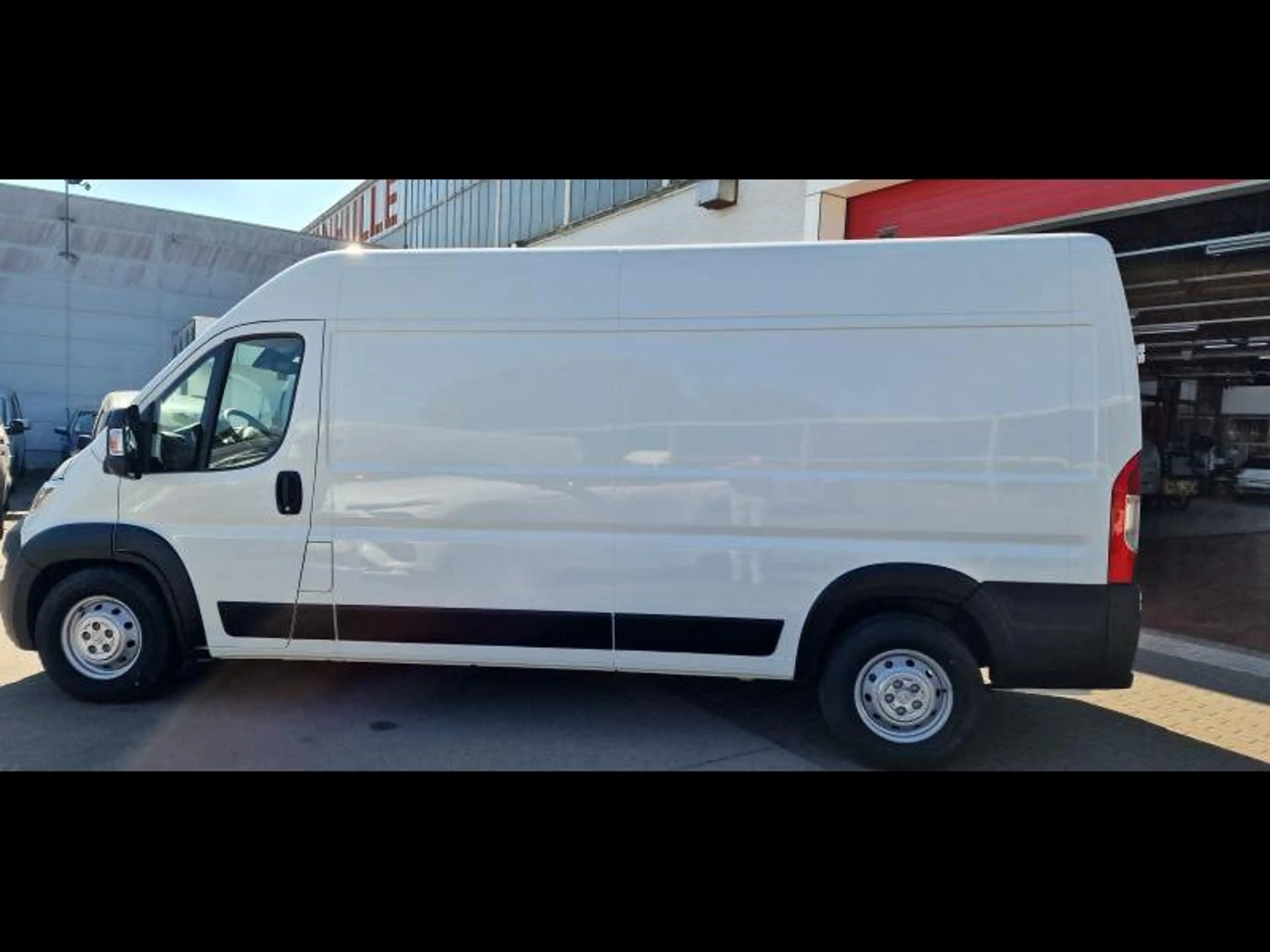 Citroen Jumper E-Jumper L3H2 E-Jumper L3H2 electric 120 club — photo 2