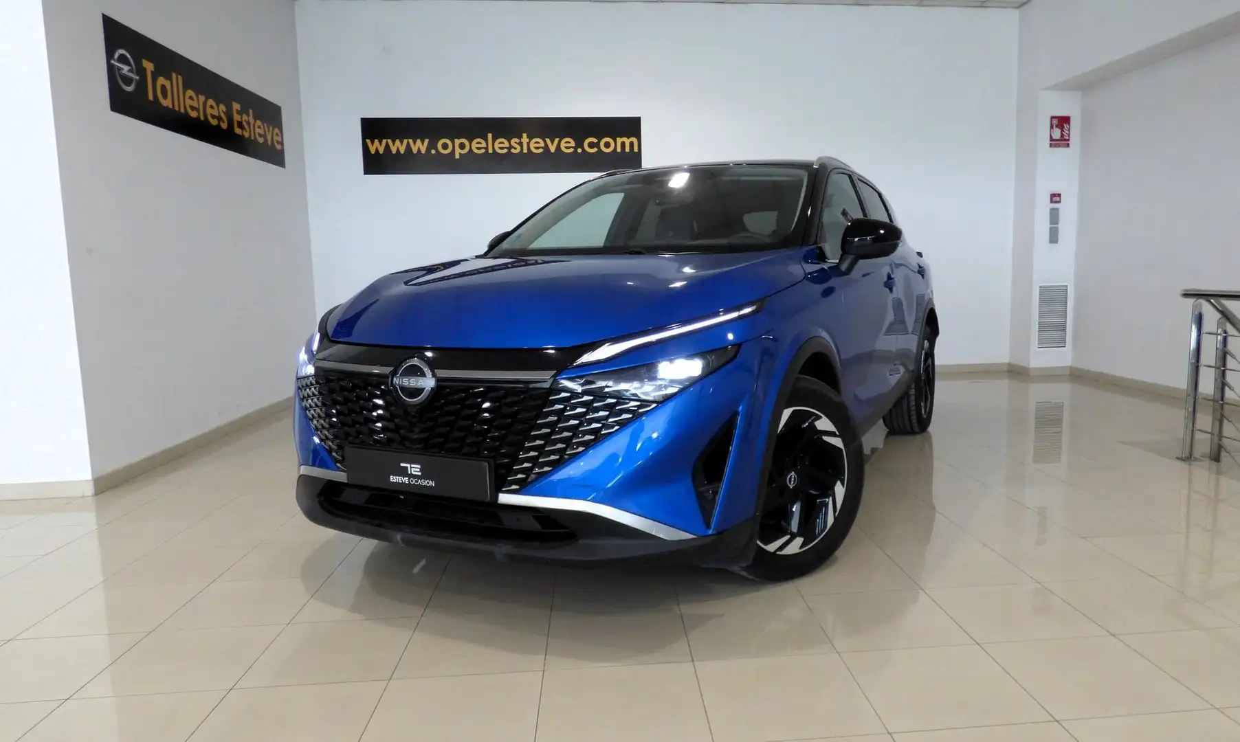 Nissan Qashqai 1.3 DIG-T mHEV 12V N-Connecta 4x2 Aut. 117kW Azul - 2