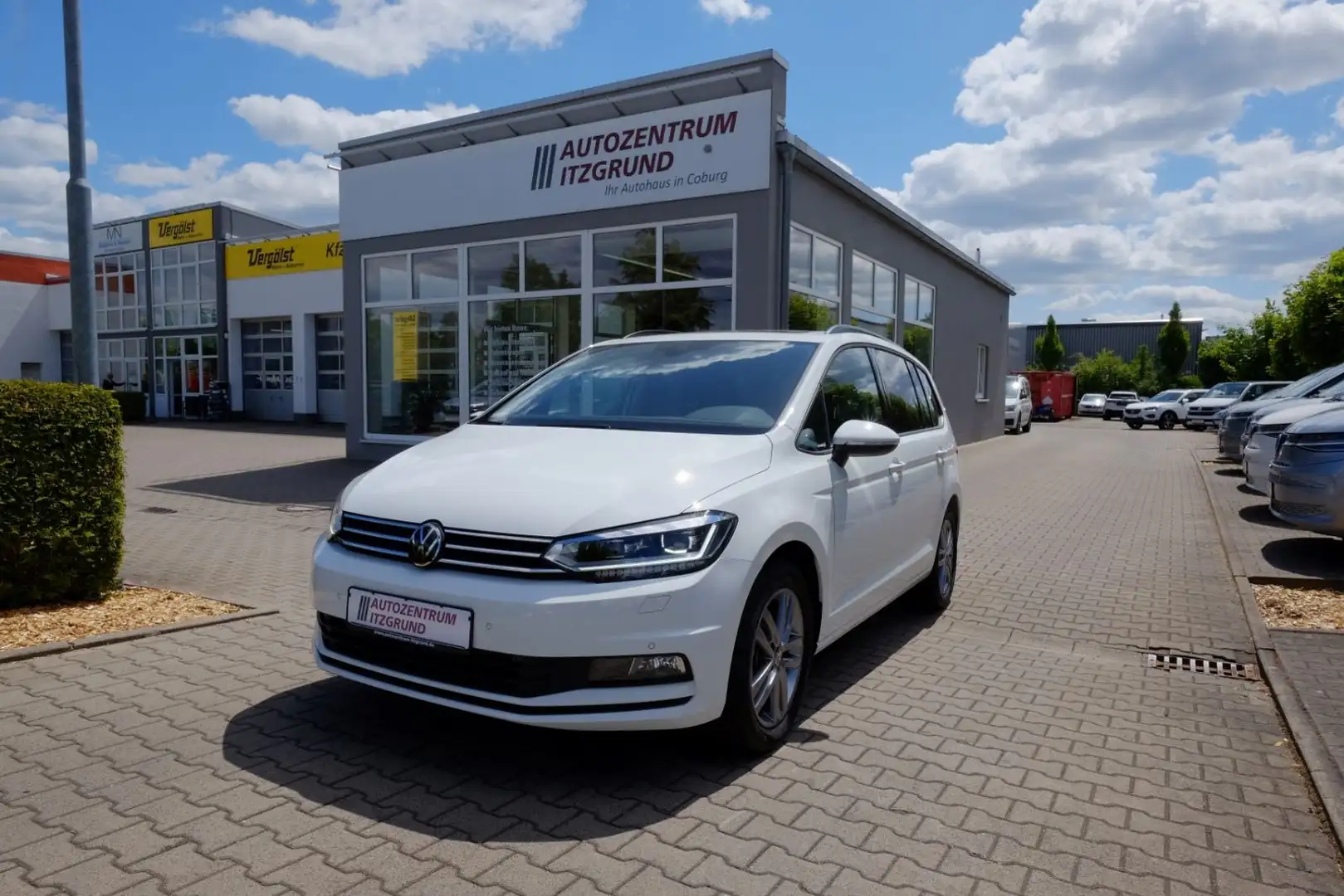 Volkswagen Touran 4ALL 1.5 TSI DSG Pano/Navi/Kame/7-S/17Z Blanc - 1