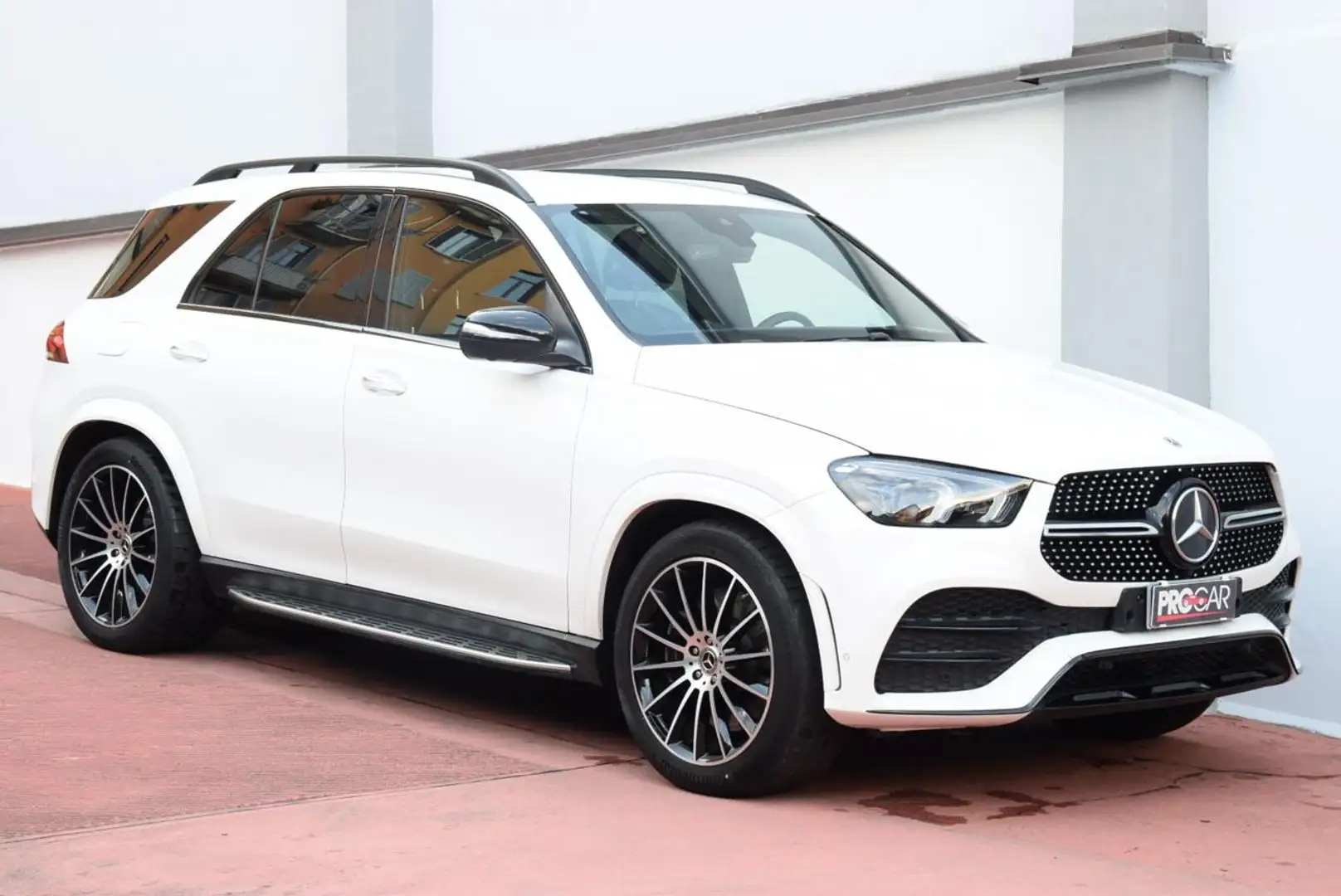 Mercedes-Benz GLE 350 de hybrid EQ 4Matic AMG Line Premium Plus Bianco - 1