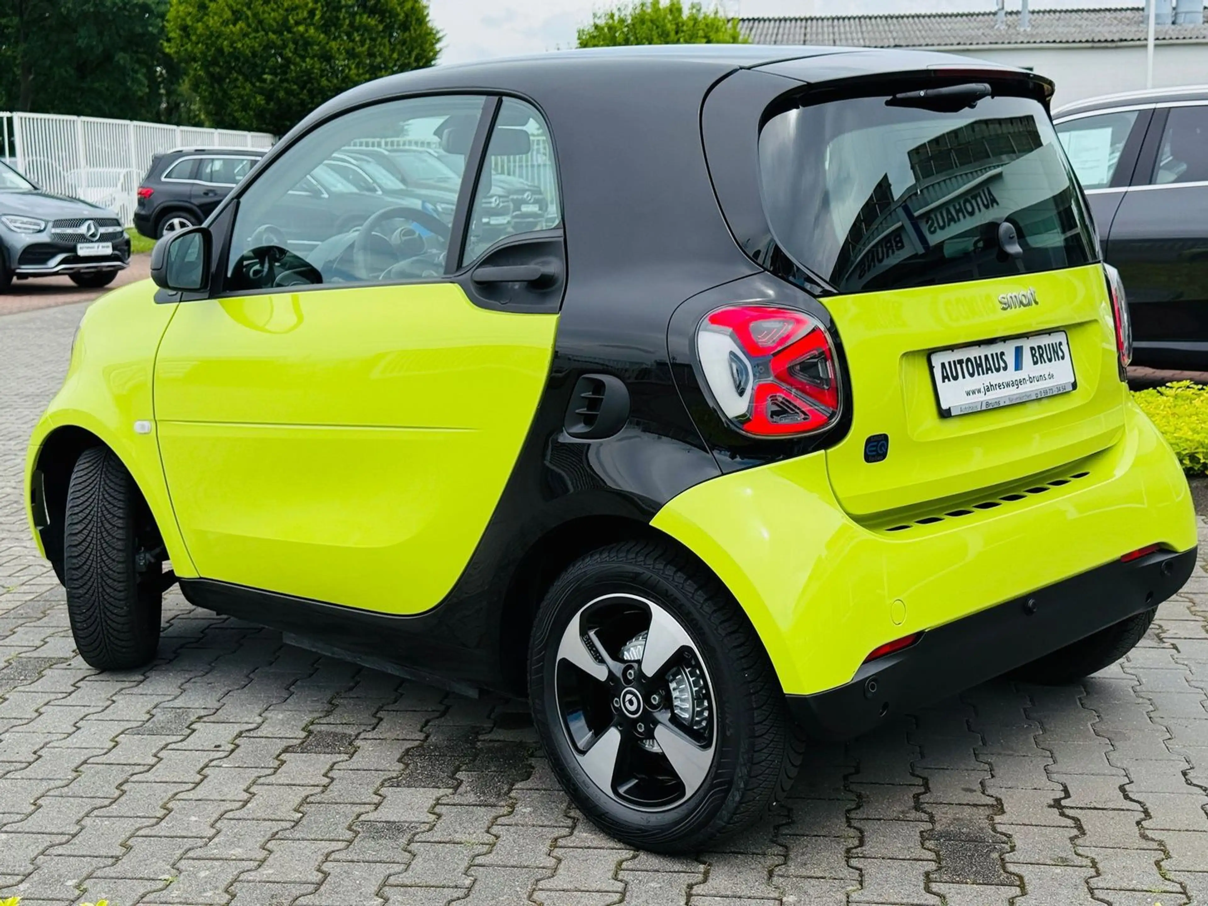 smart forTwo EQ EXCLUSIVE, Winter, LED, PTS, RFK, Panodach, SHZ — photo 4