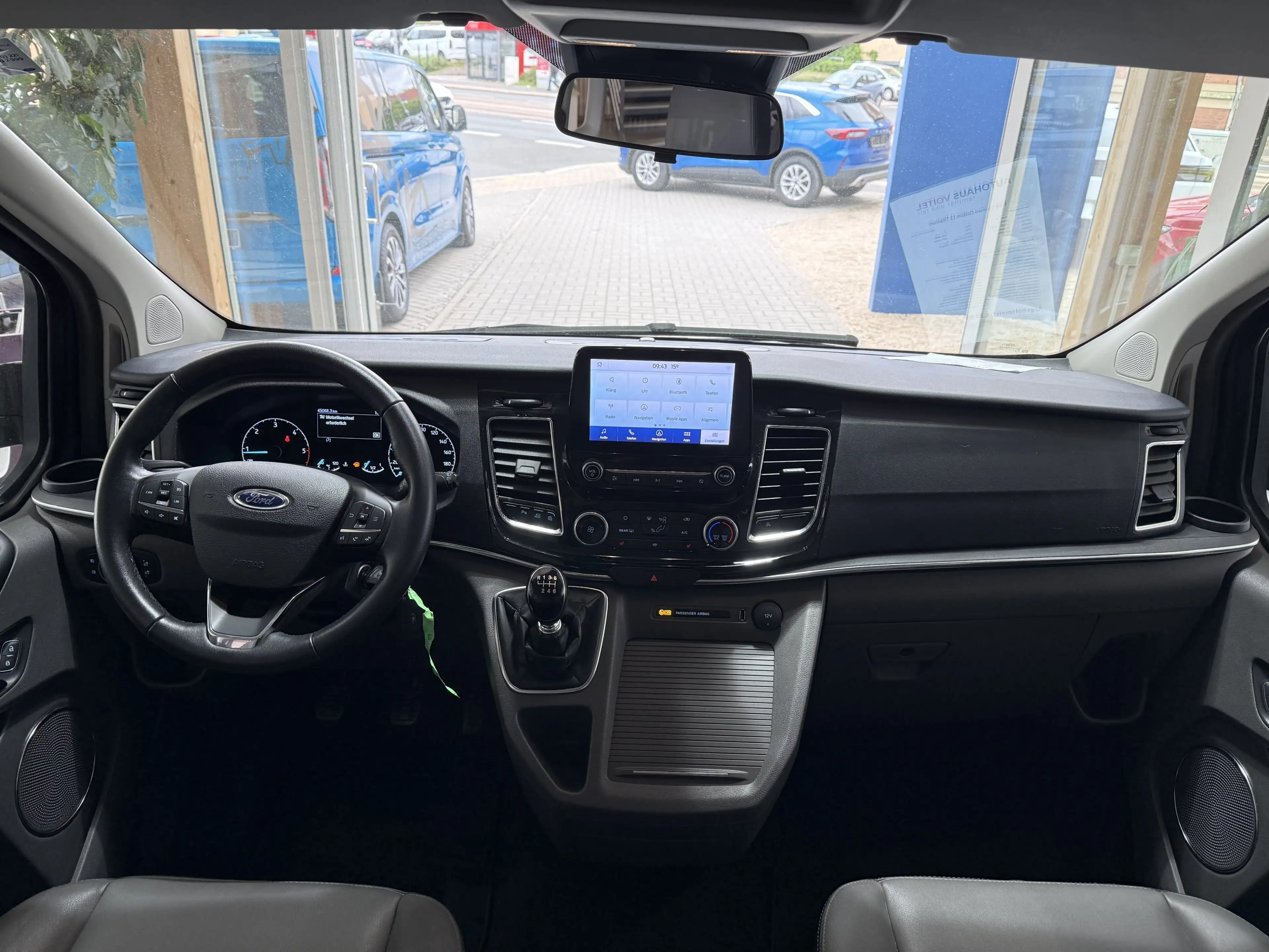 Ford Tourneo Custom Titanium X L1 RFK / Bi-Xenon — photo 13