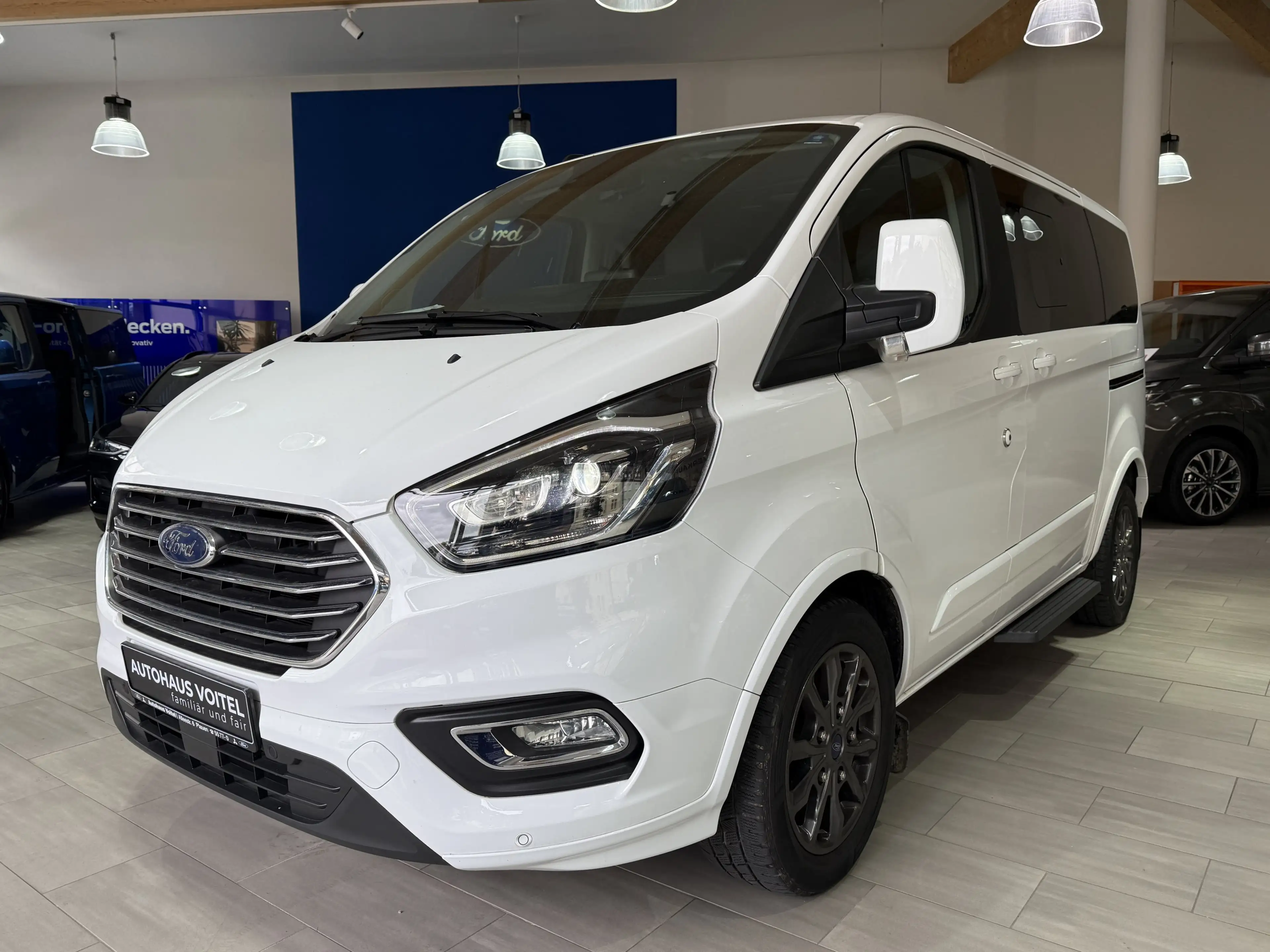 Ford Tourneo Custom Titanium X L1 RFK / Bi-Xenon