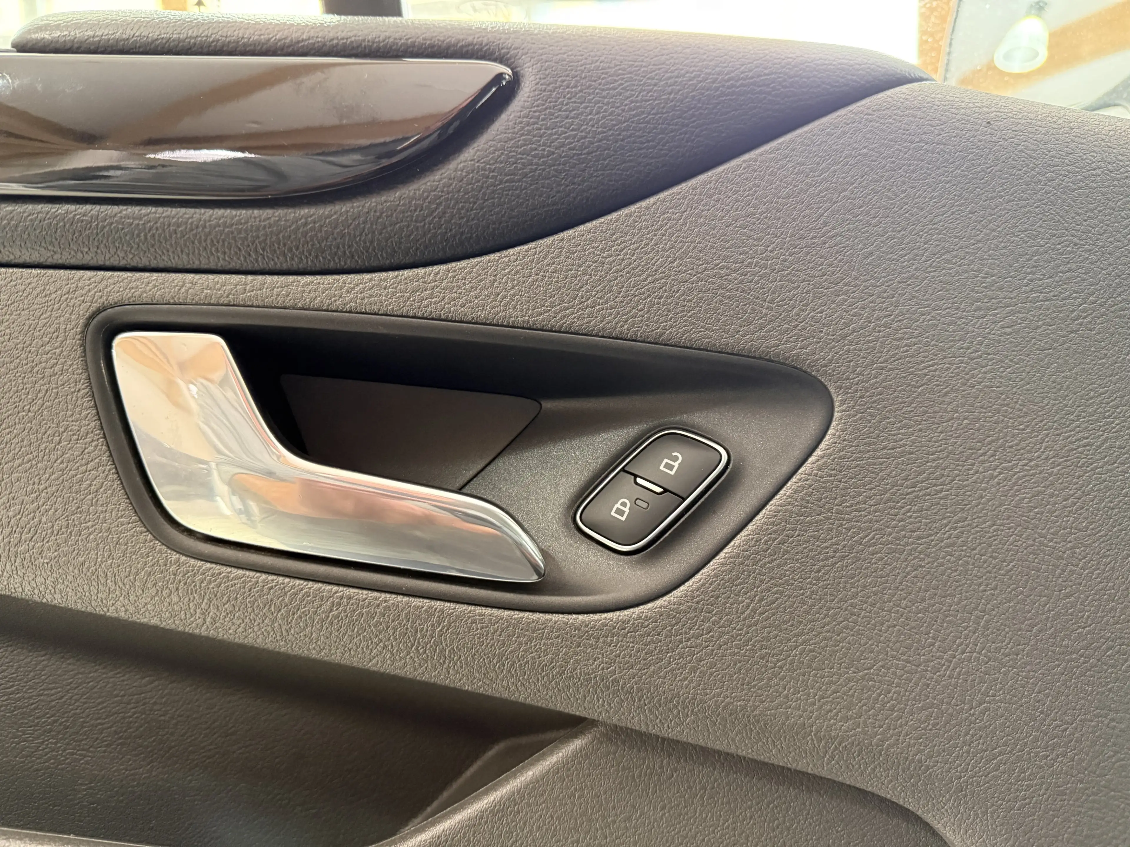 Ford Tourneo Custom Titanium X L1 RFK / Bi-Xenon — photo 11